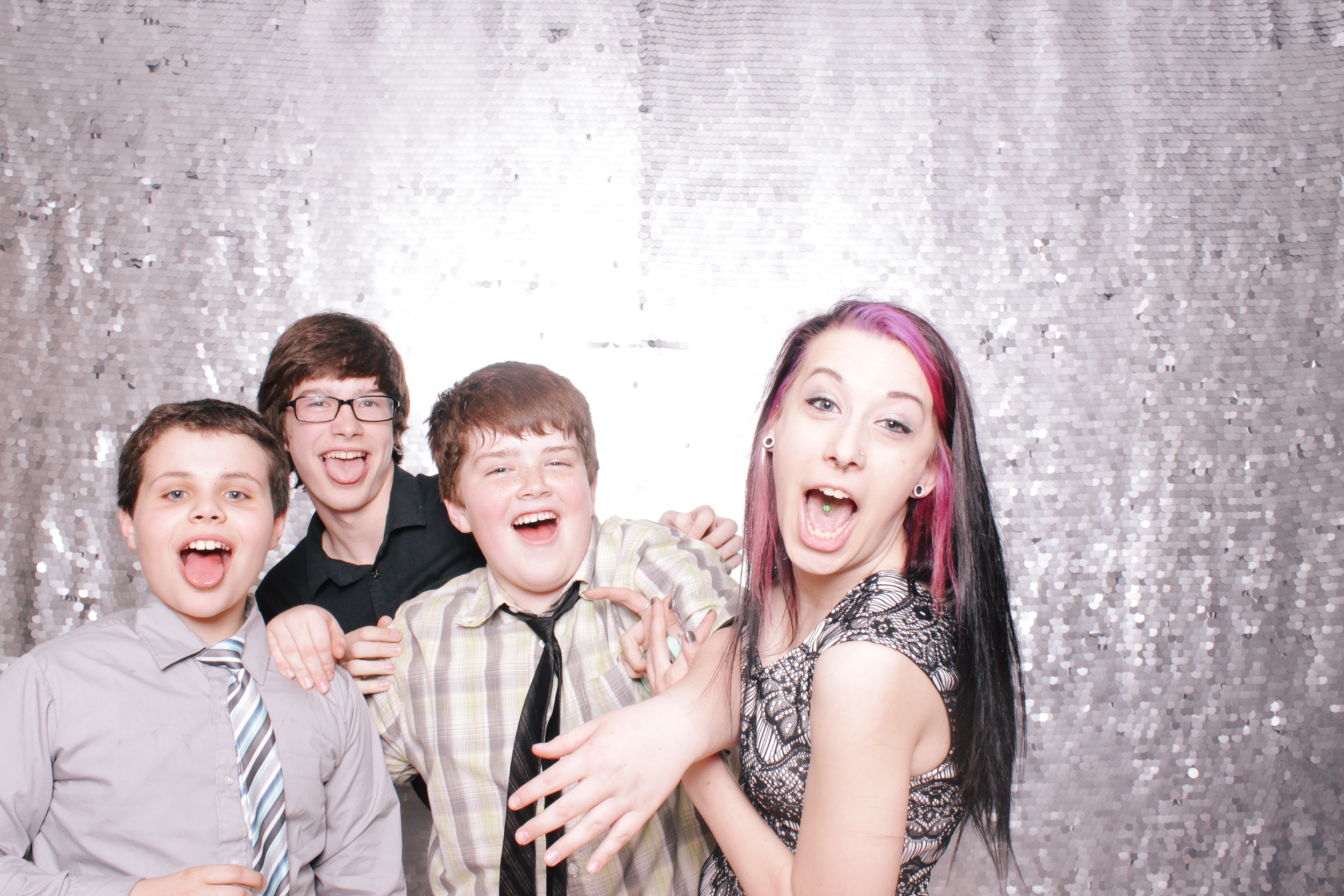 00038-Megs Sweet 16 Birthday Photo Booth in Cleveland-20150418.jpg
