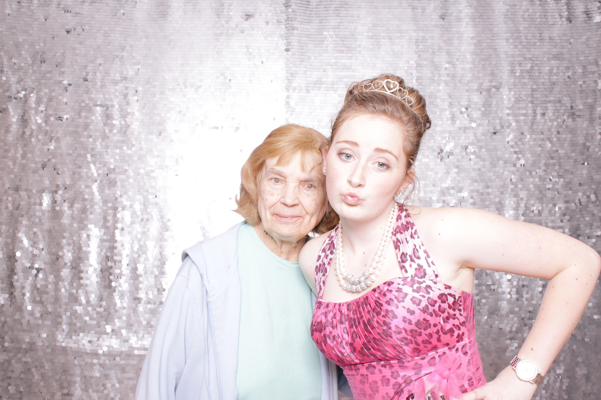 00237-Megs Sweet 16 Birthday Photo Booth in Cleveland-20150418.jpg