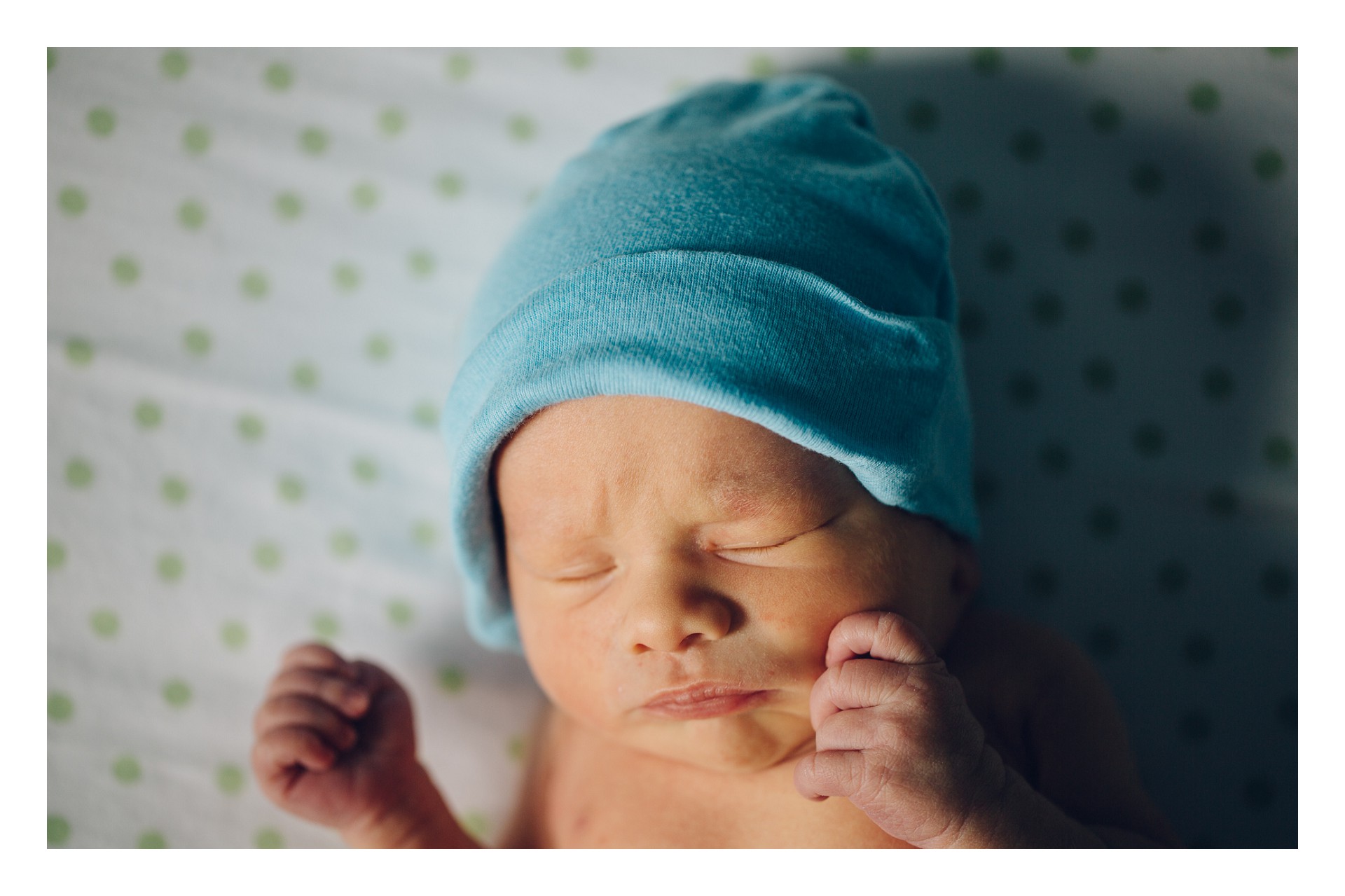 Cleveland Newborn Baby Photographer-11.jpg