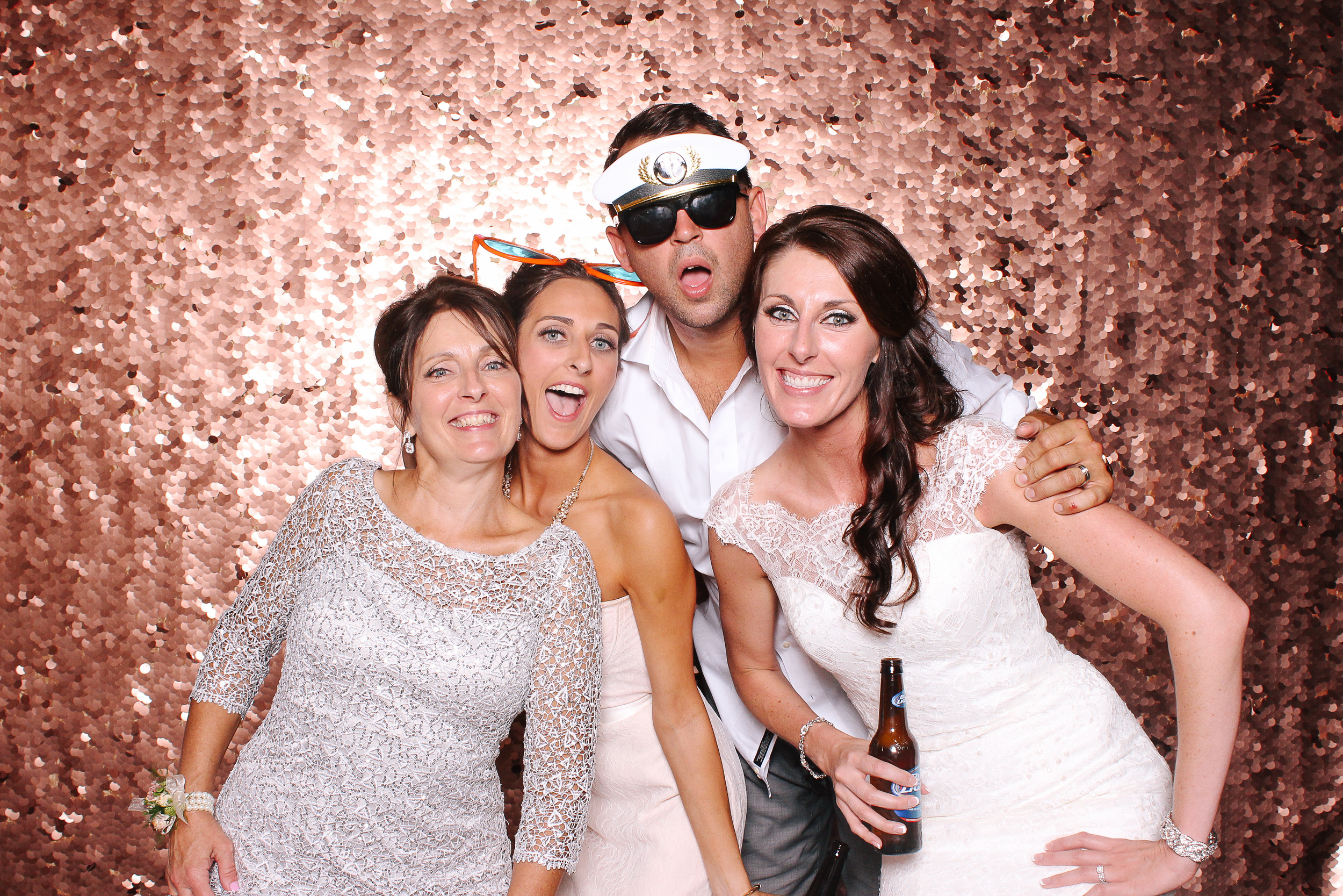 00243-Cleveland Wedding Photo Booth Open Air at Windows on the River-20150926.jpg