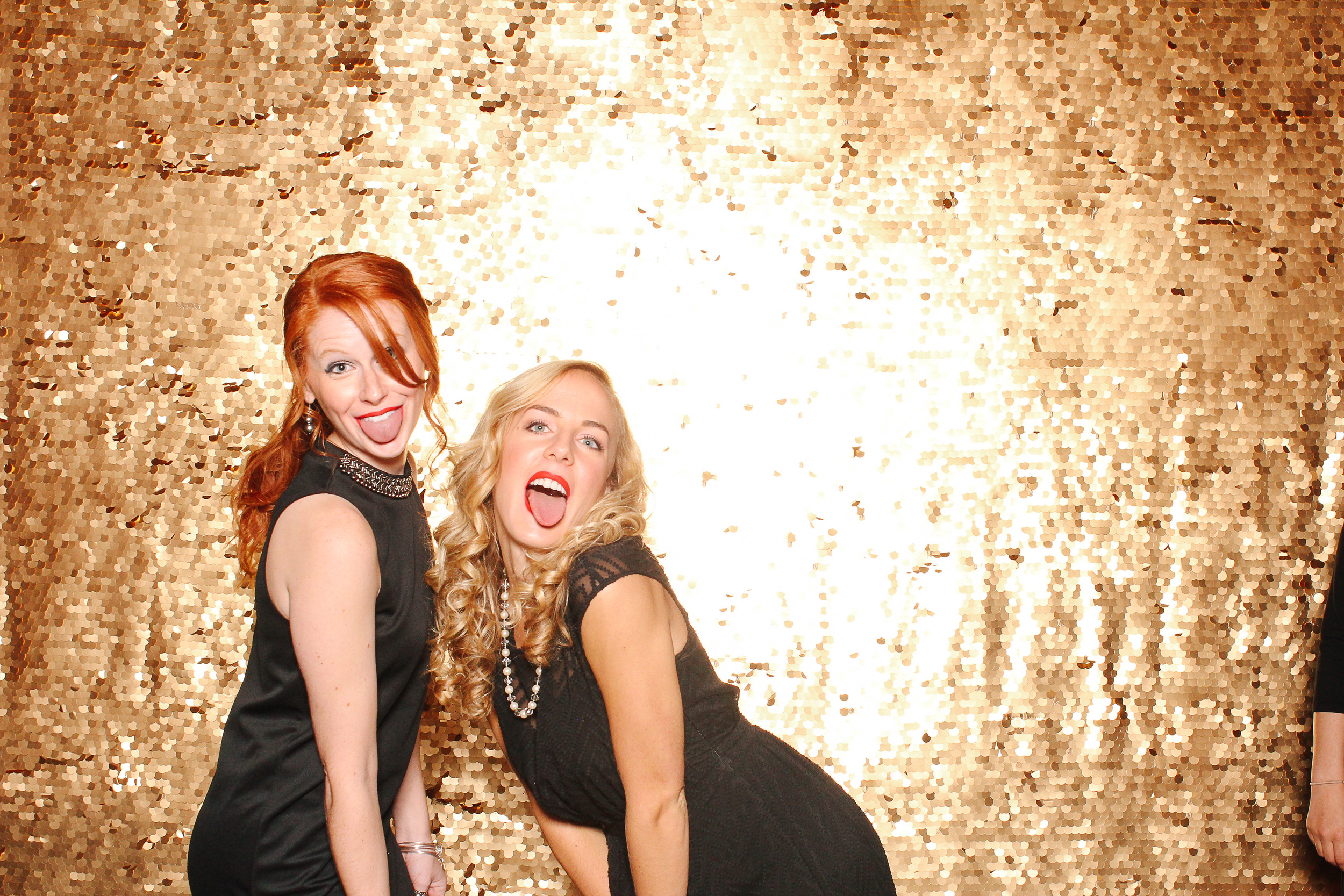 00151-Cleveland Wedding Photo Booth Open Air at Windows on the River-20150926.jpg