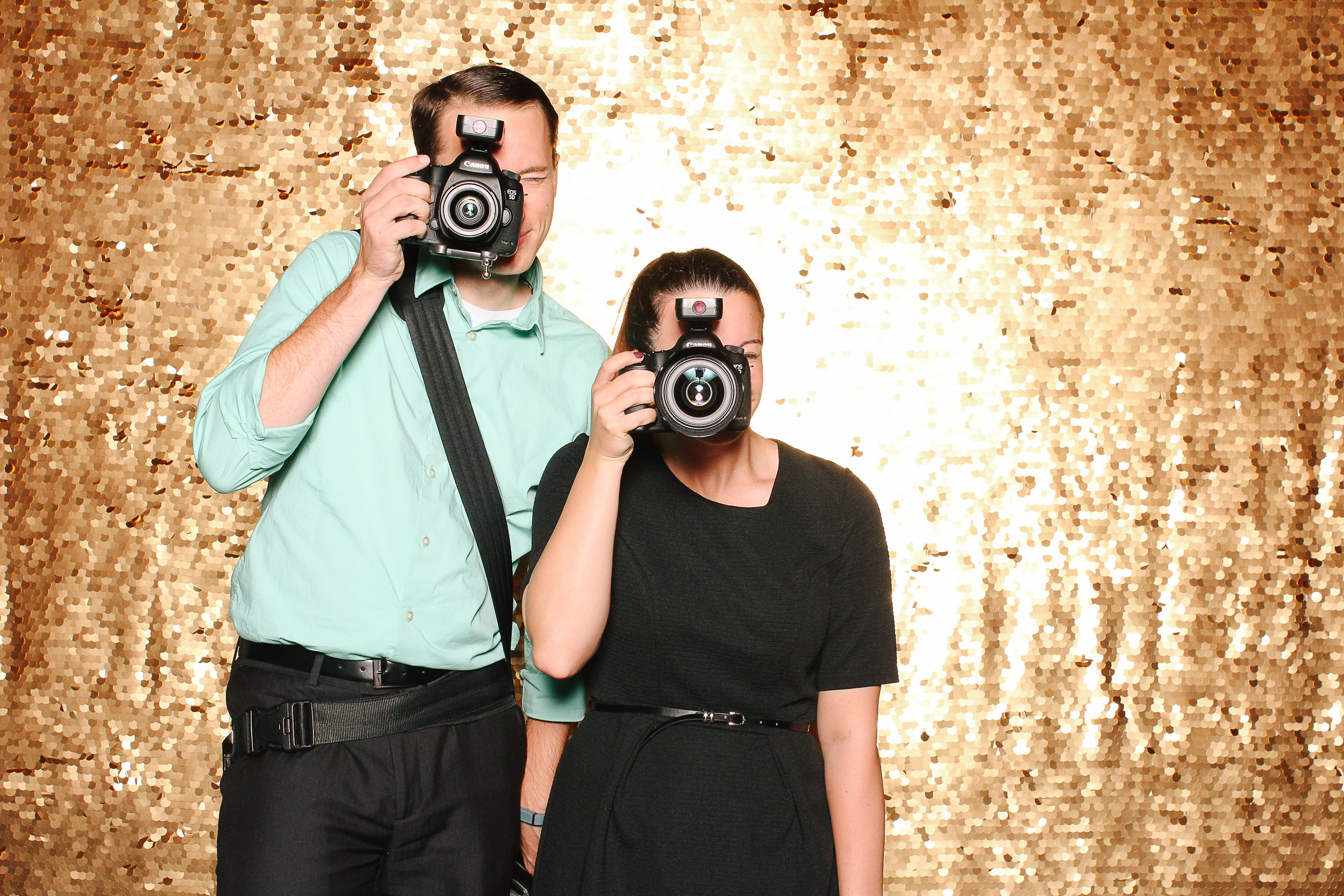 00198-Cleveland Wedding Photo Booth Open Air at Windows on the River-20150926.jpg