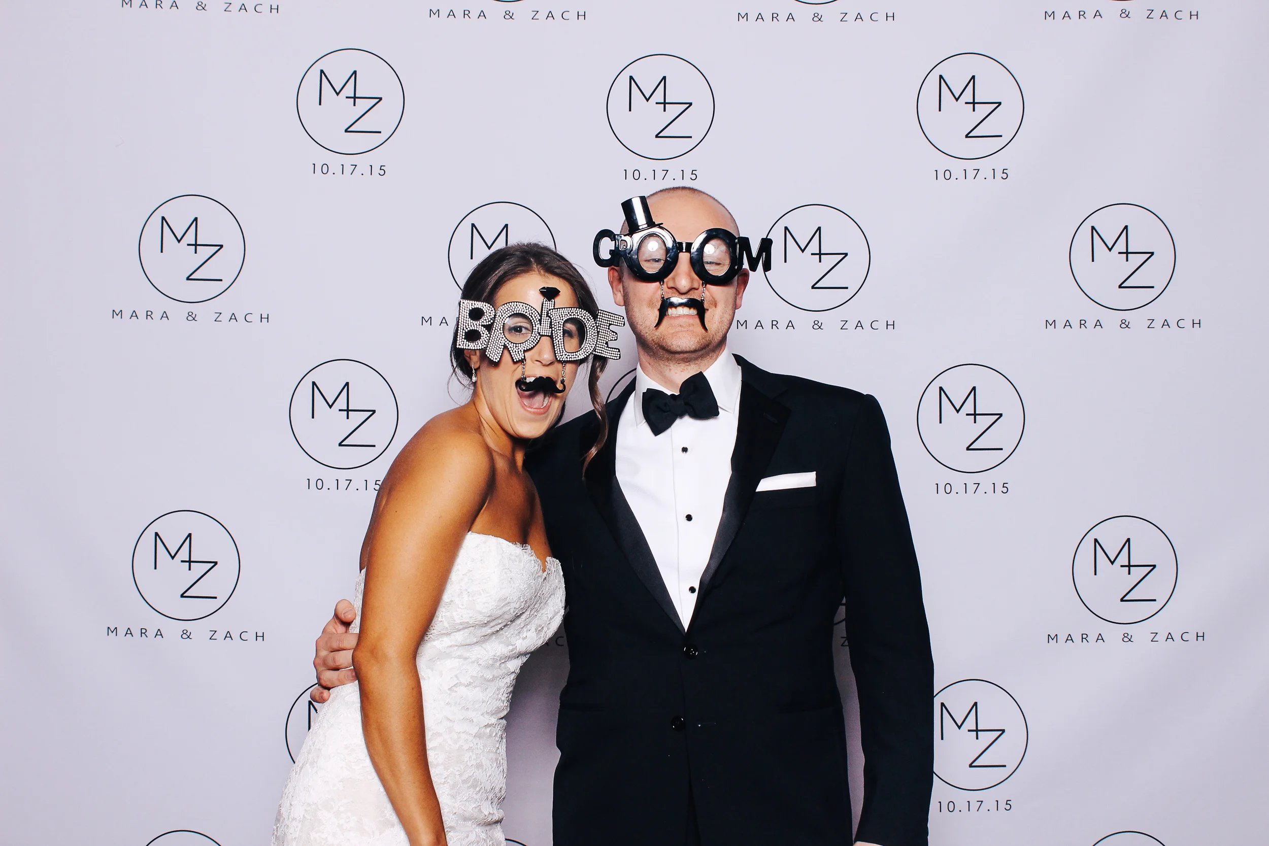 Mara + Zach // wedding photobooth at the cleveland museum of art