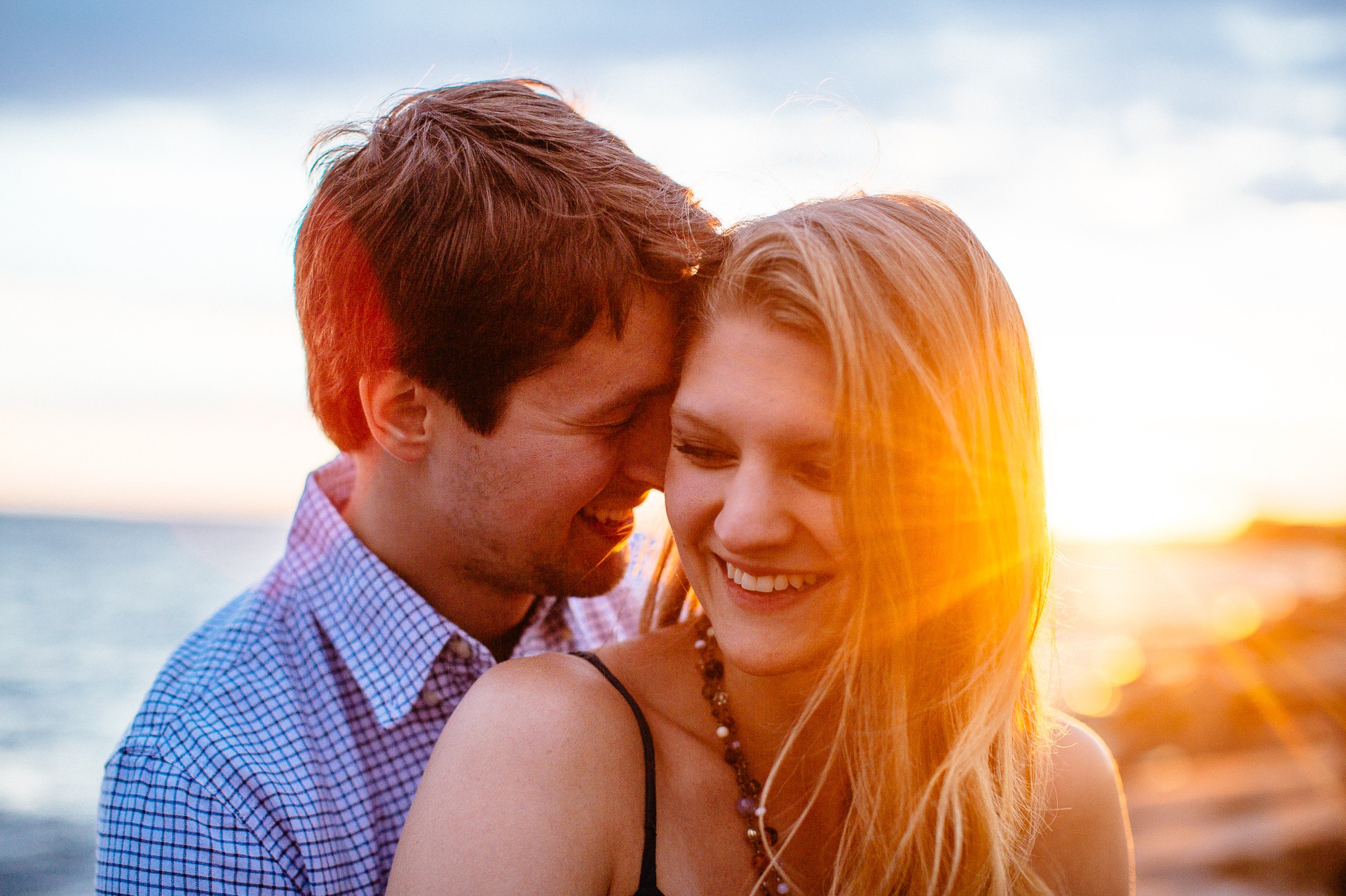 Cleveland Engagement Session at Edgewater Park  5.jpg