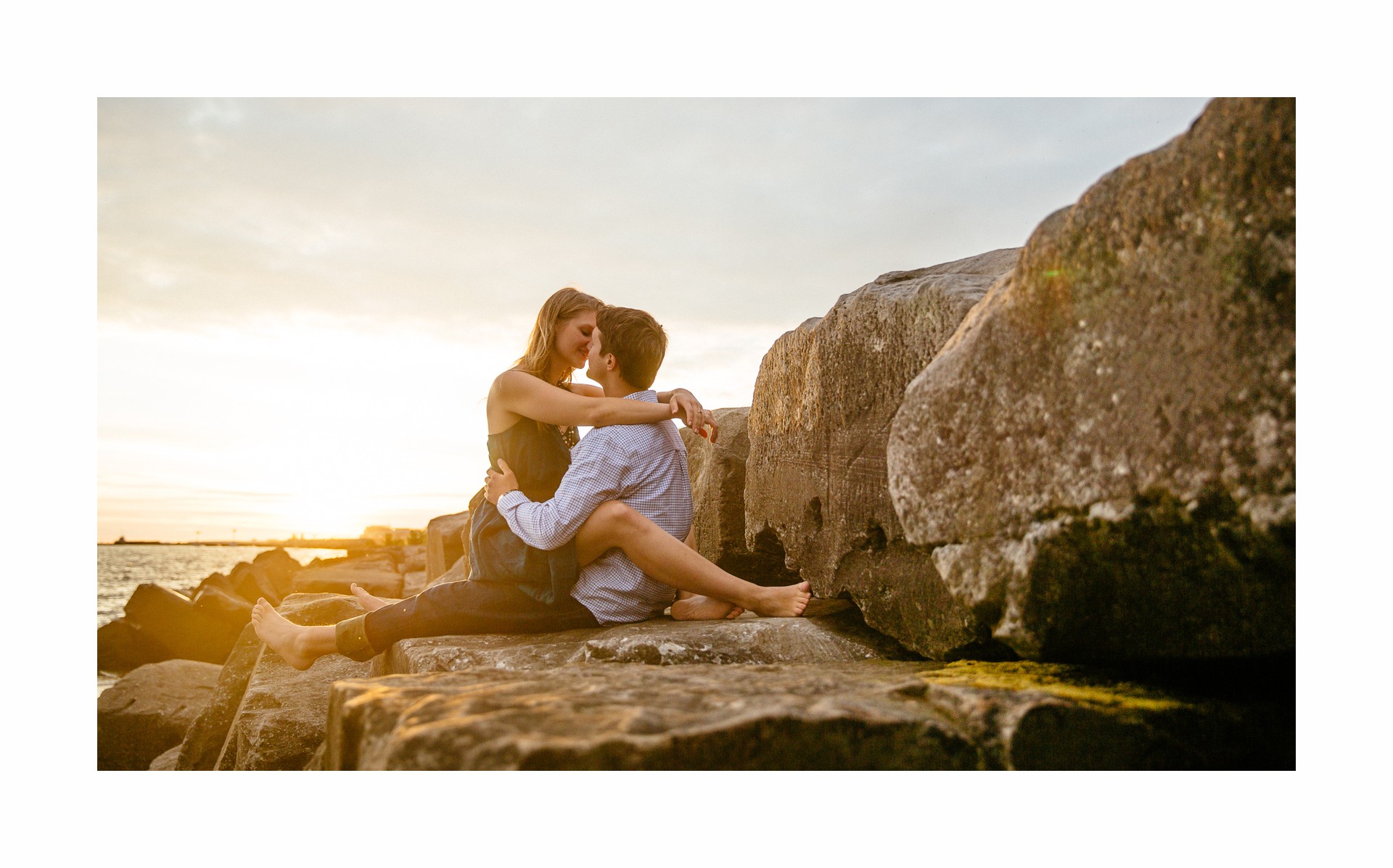 Cleveland Engagement Session at Edgewater Park  8.jpg