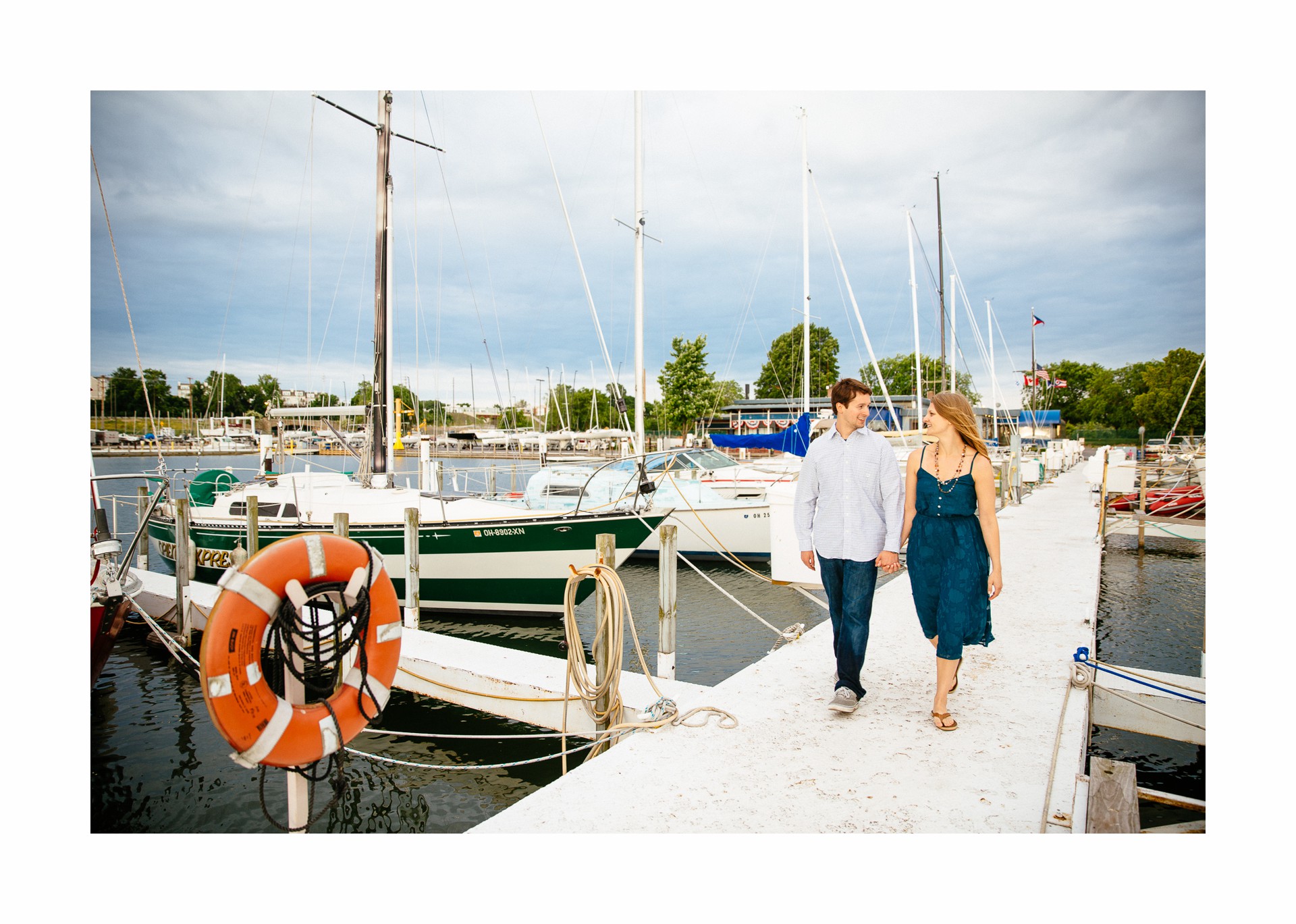 Cleveland Engagement Session at Edgewater Park  16.jpg