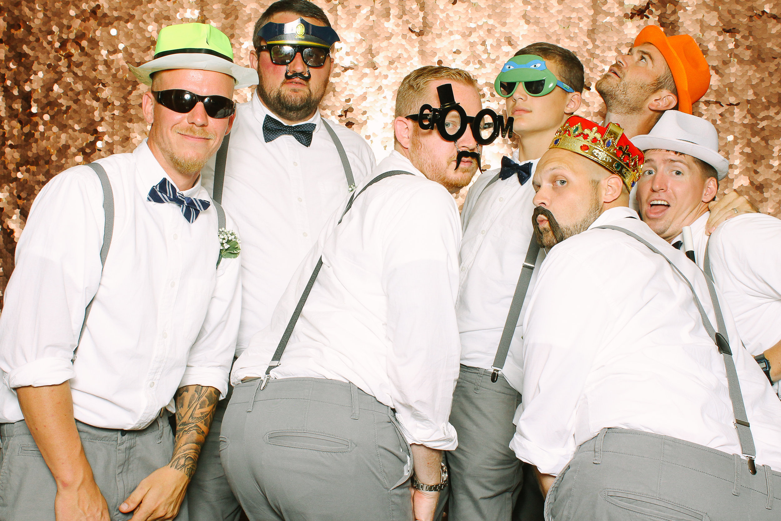 00051-Best Cleveland Photobooth Company-20160806.jpg