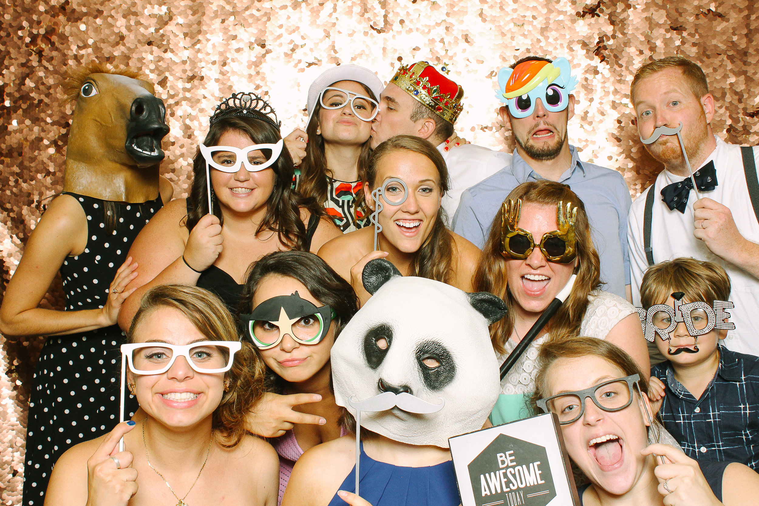 00221-Best Cleveland Photobooth Company-20160806.jpg