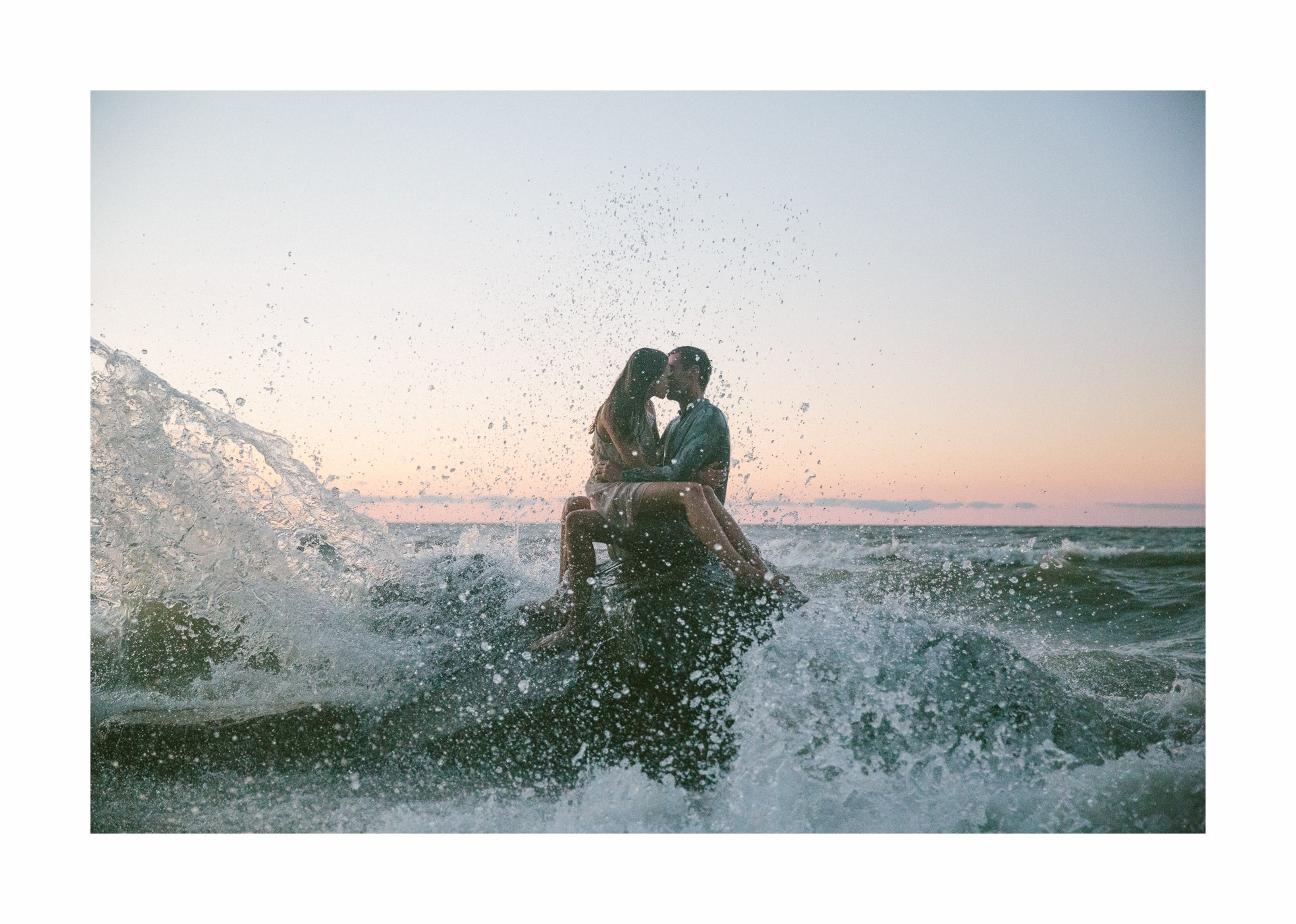 Lake Erie Cleveland Wedding and Engagement Photographer 23.jpg