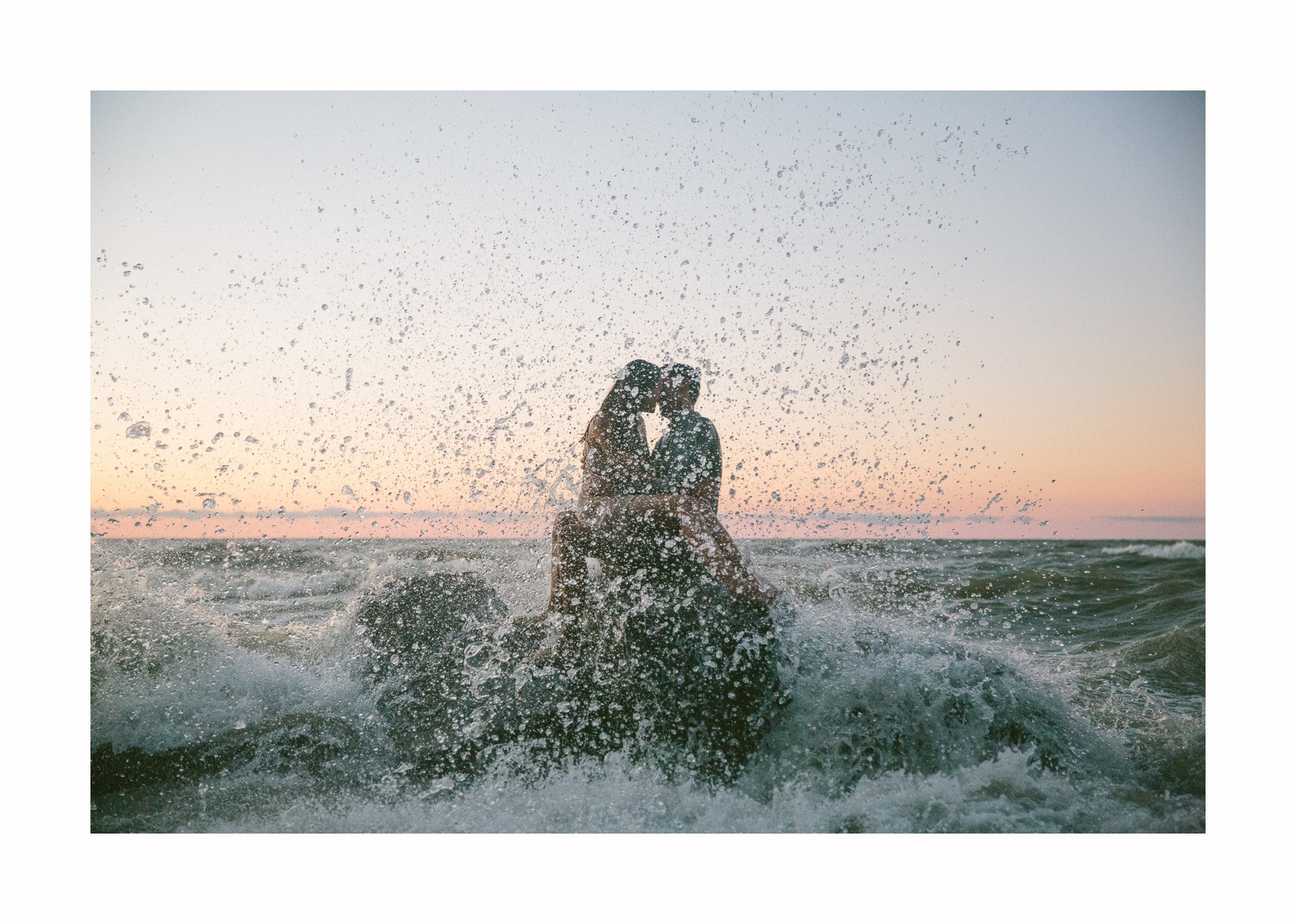 Lake Erie Cleveland Wedding and Engagement Photographer 24.jpg