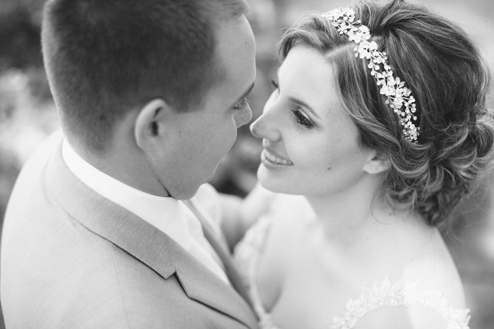 Rooftop Wedding Photographer at The Metropolitan at The 9 Hotel in Cleveland 21.jpg