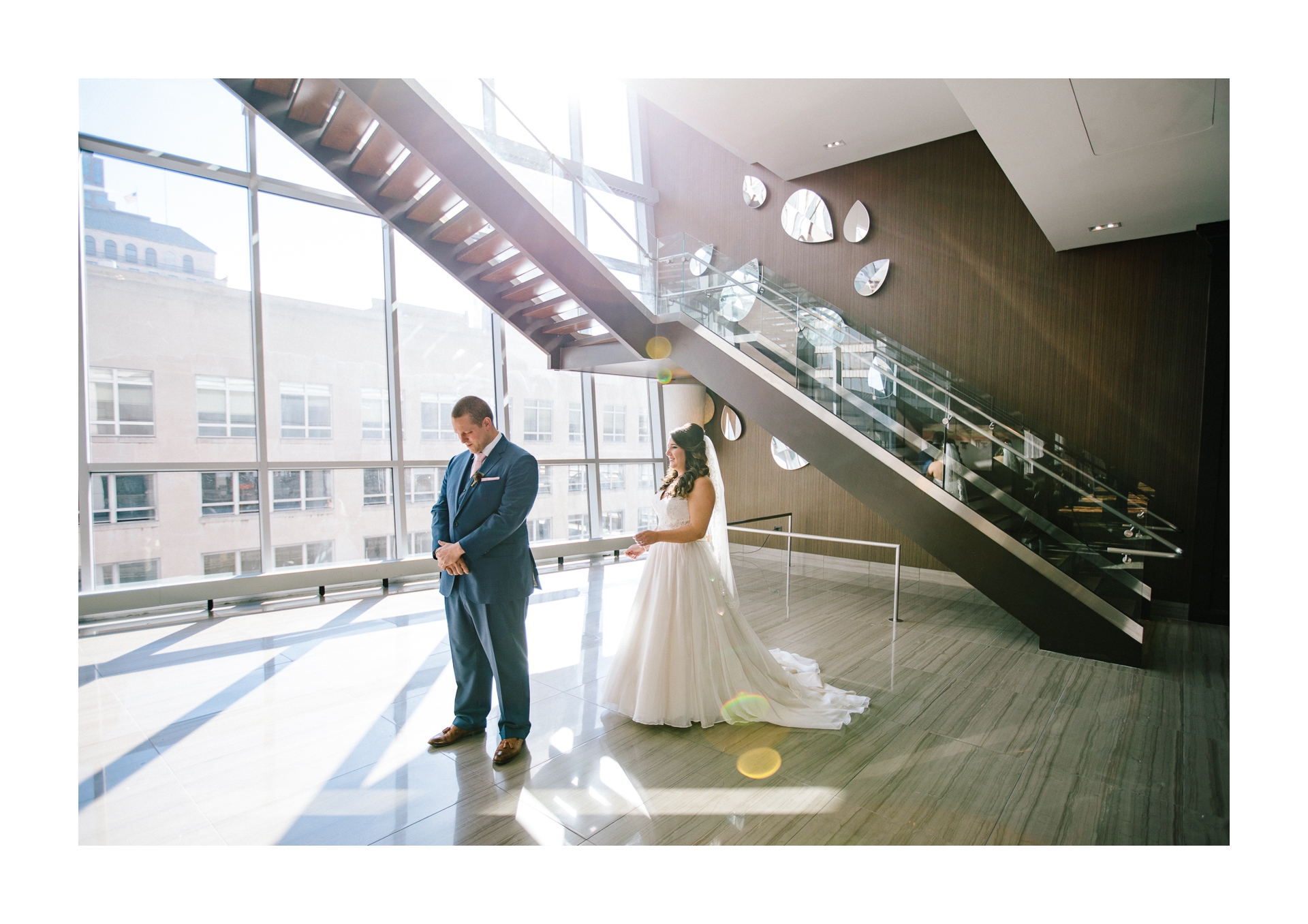 Cleveland City Hall Rotunda Wedding Photographer in Cleveland 13.jpg