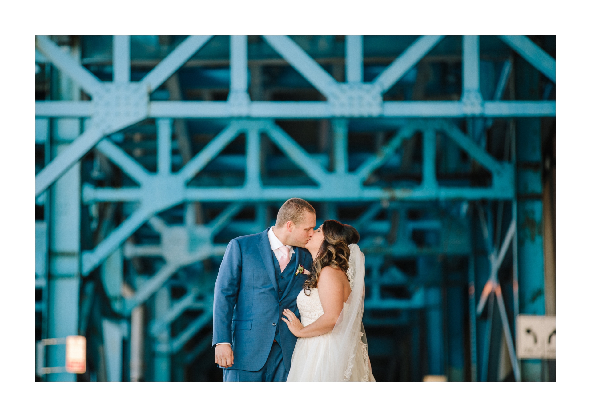 Cleveland City Hall Rotunda Wedding Photographer in Cleveland 46.jpg