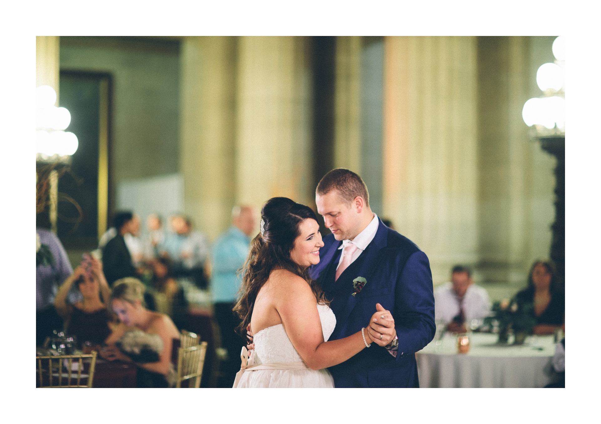 Cleveland City Hall Rotunda Wedding Photographer in Cleveland 75.jpg