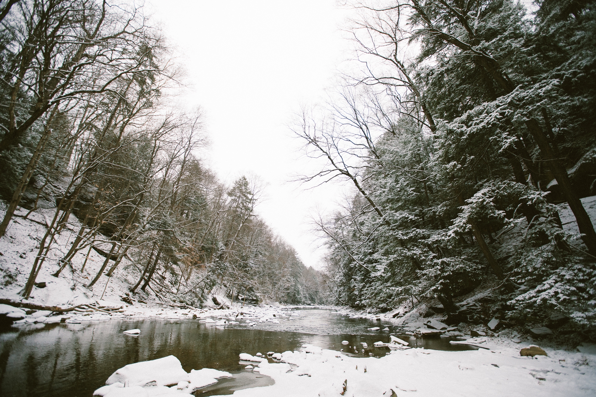 Cleveland Snowy Winter Engagement Session in Chagrin Metroparks 1.jpg