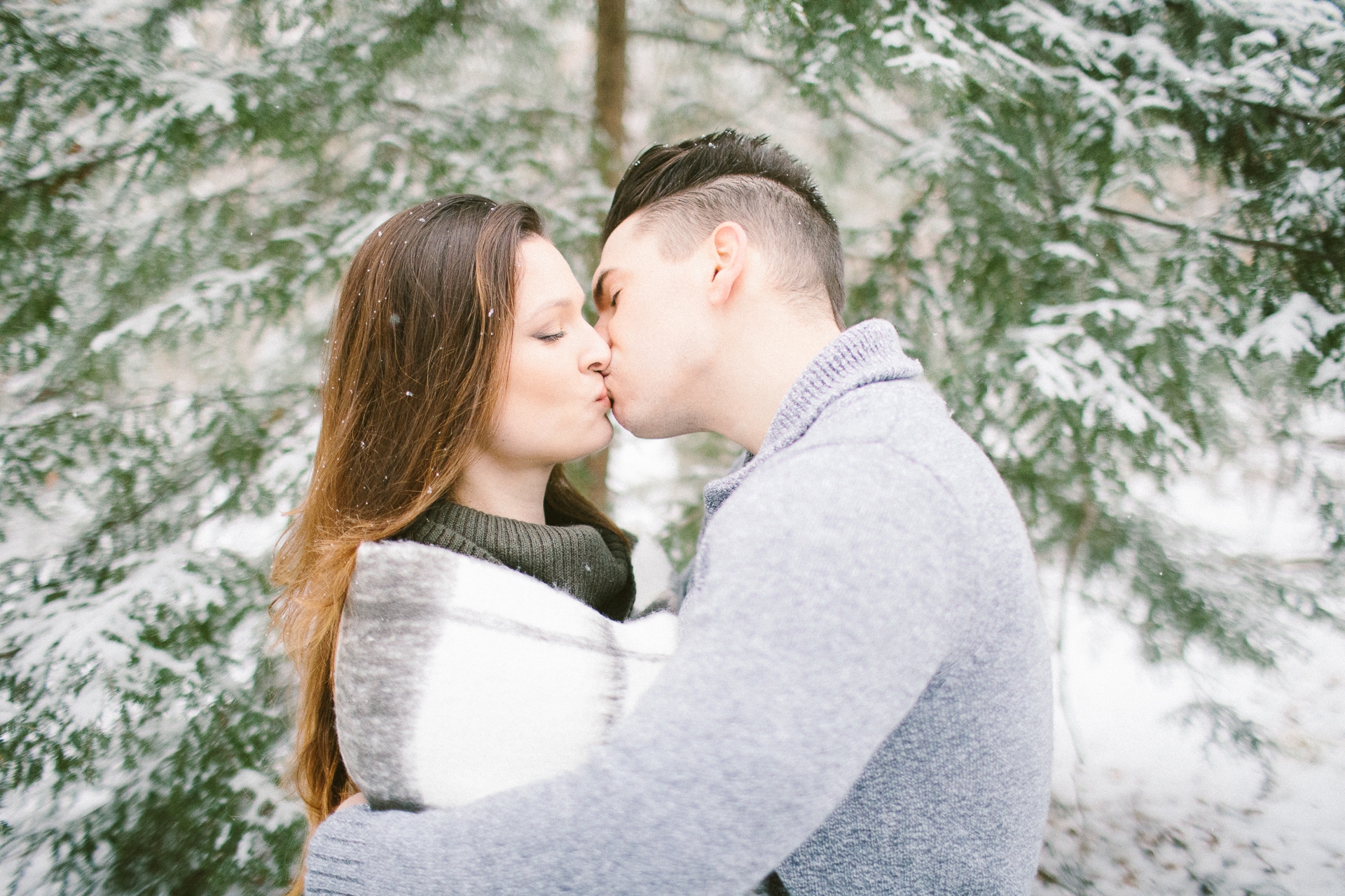 Cleveland Snowy Winter Engagement Session in Chagrin Metroparks 27.jpg