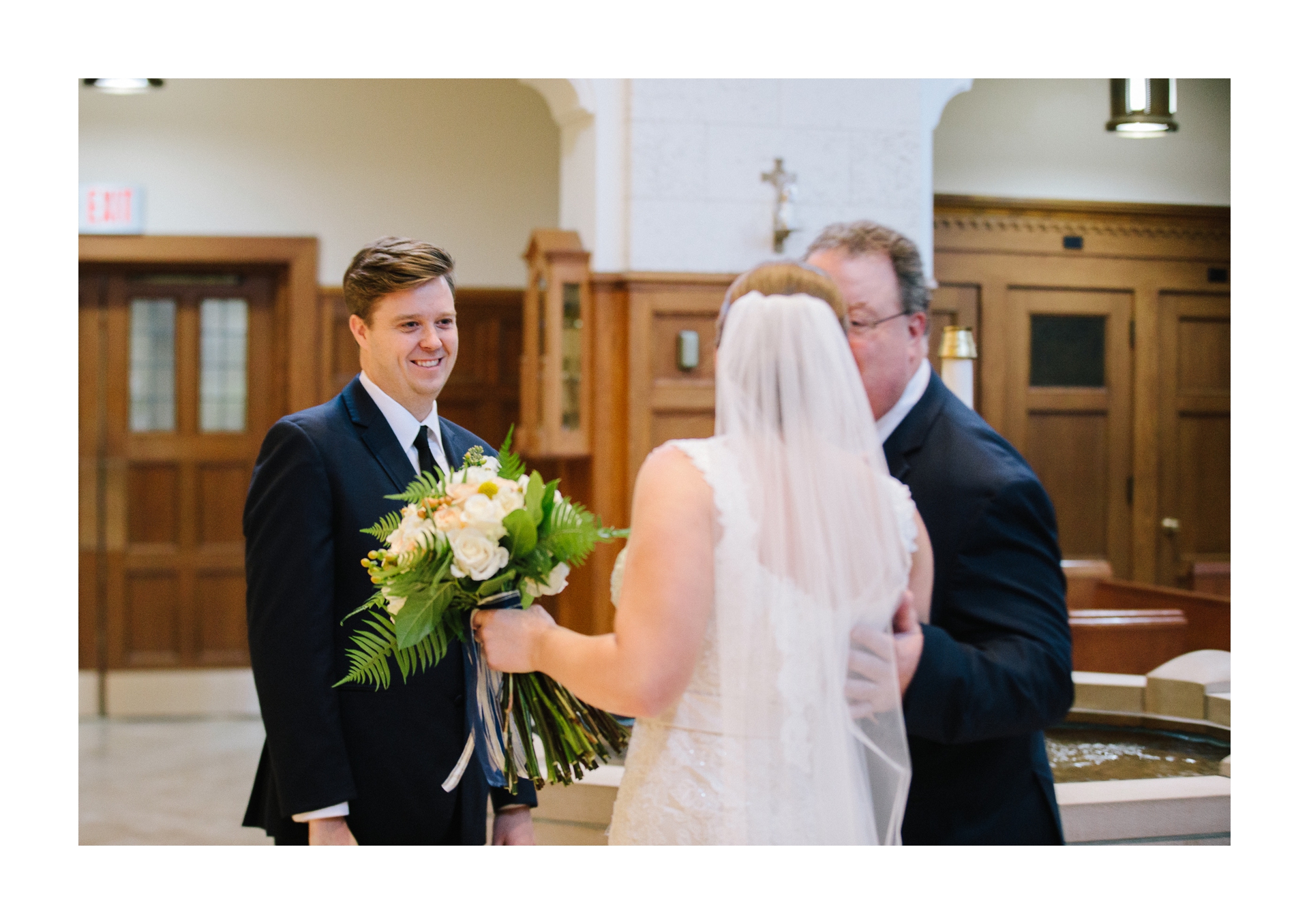 Cleveland Wedding Photographer at St. Christophers in Rocky River 17.jpg