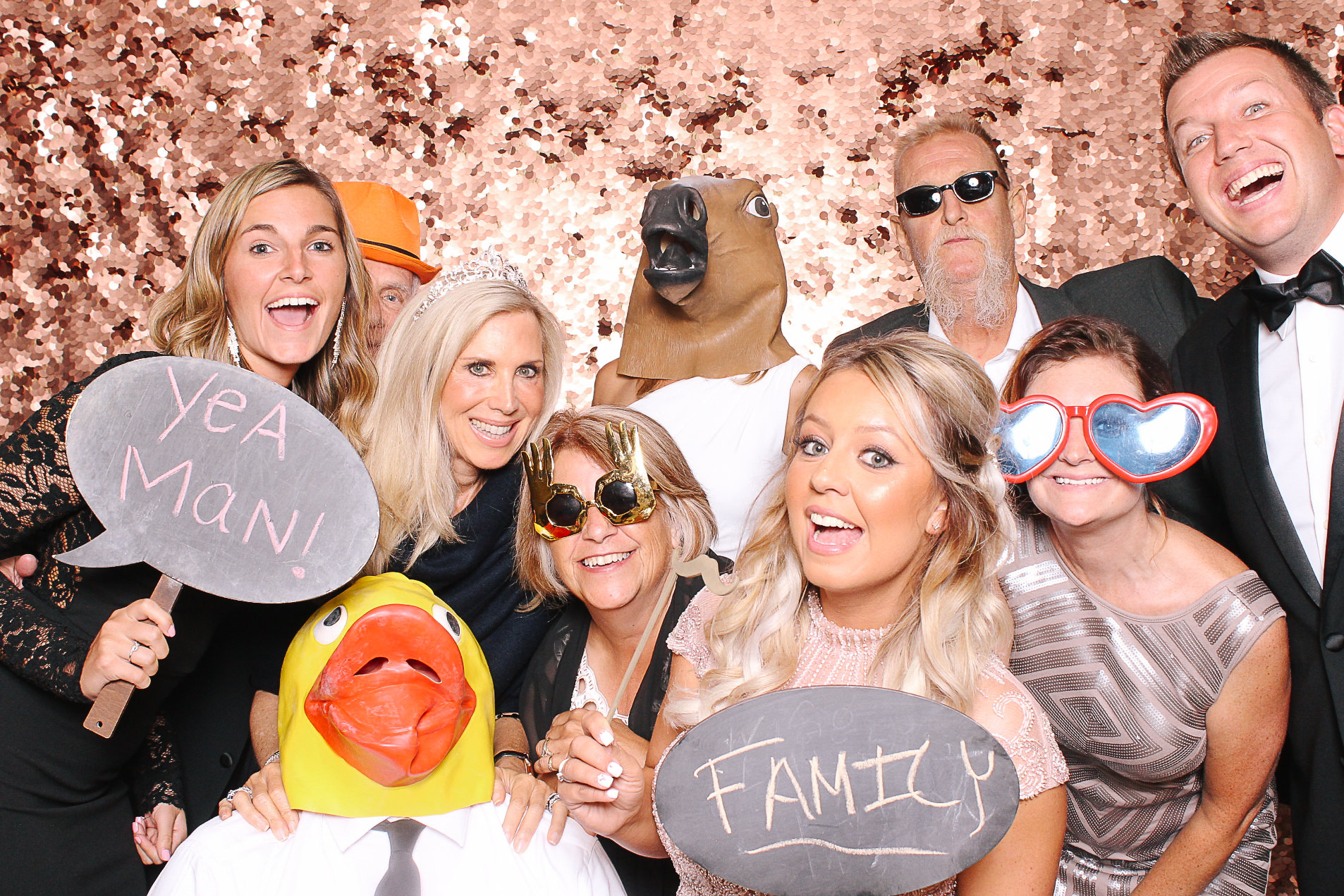 00221 Dajana and Phil Taylor Wedding Photos photobooth by too much awesomeness.jpg