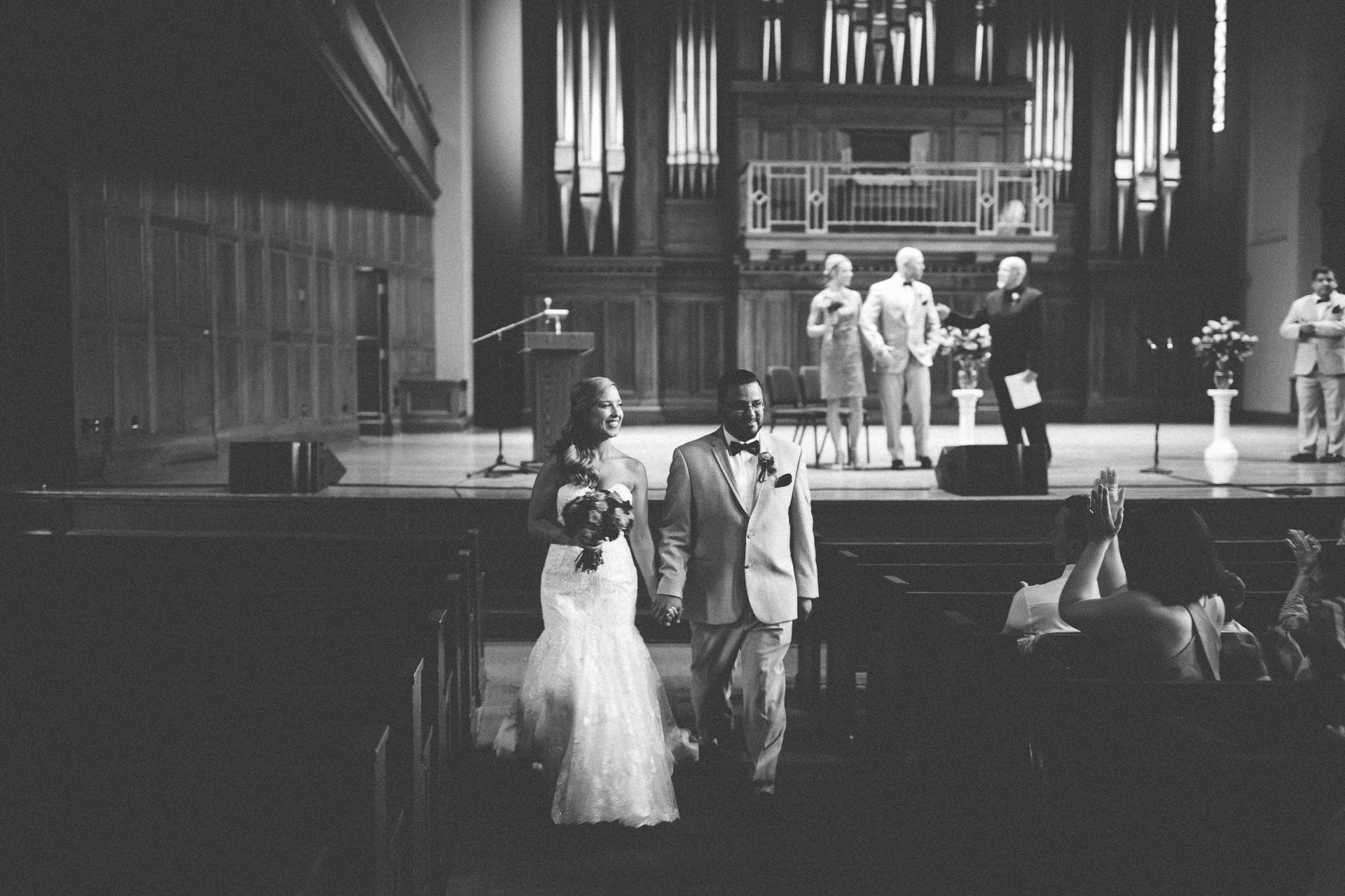 Oberlin Wedding Photographer at Finney Chapel 28.jpg