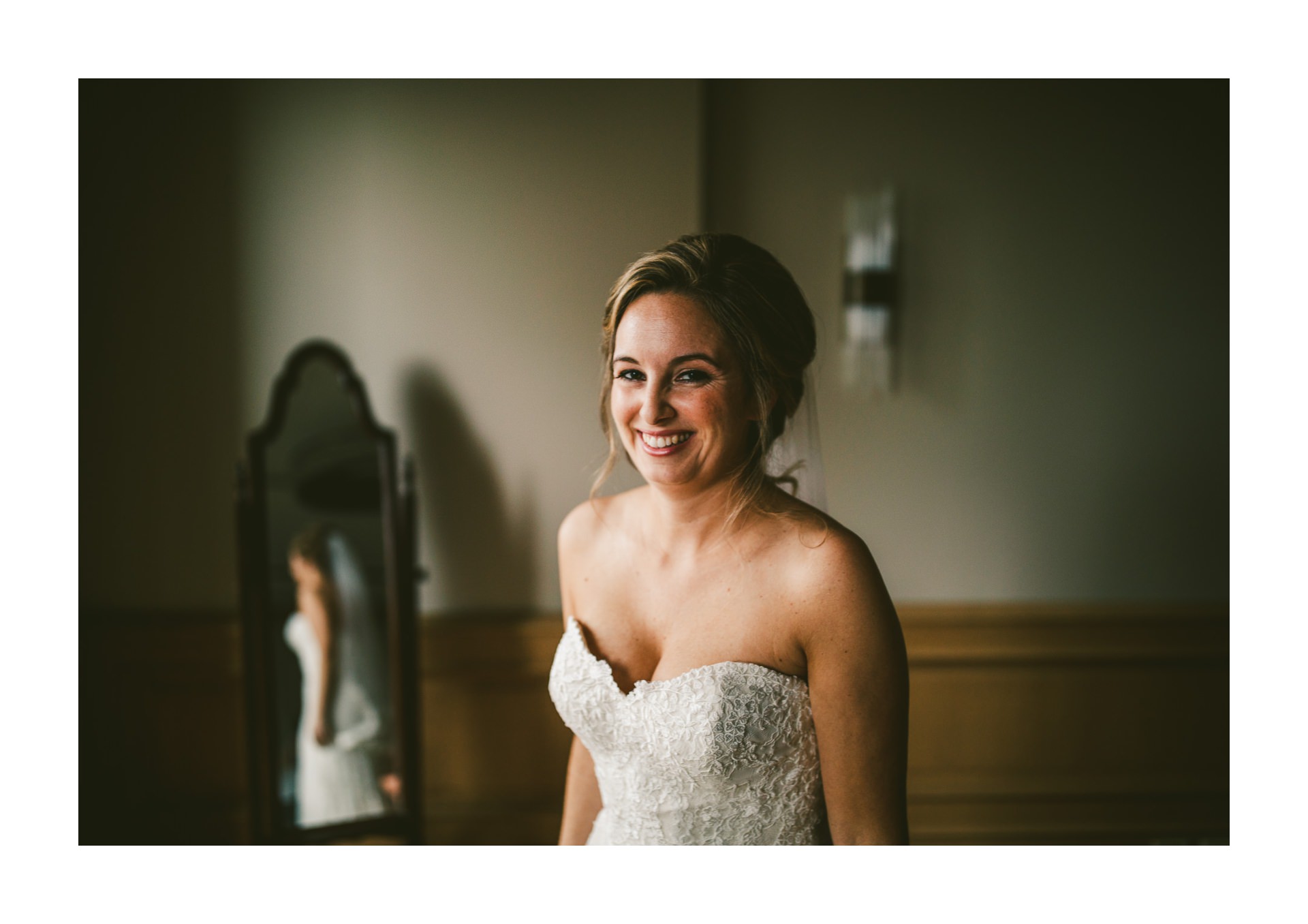 Cleveland Wedding Photographer at the Ritz Carlton Hotel 12.jpg