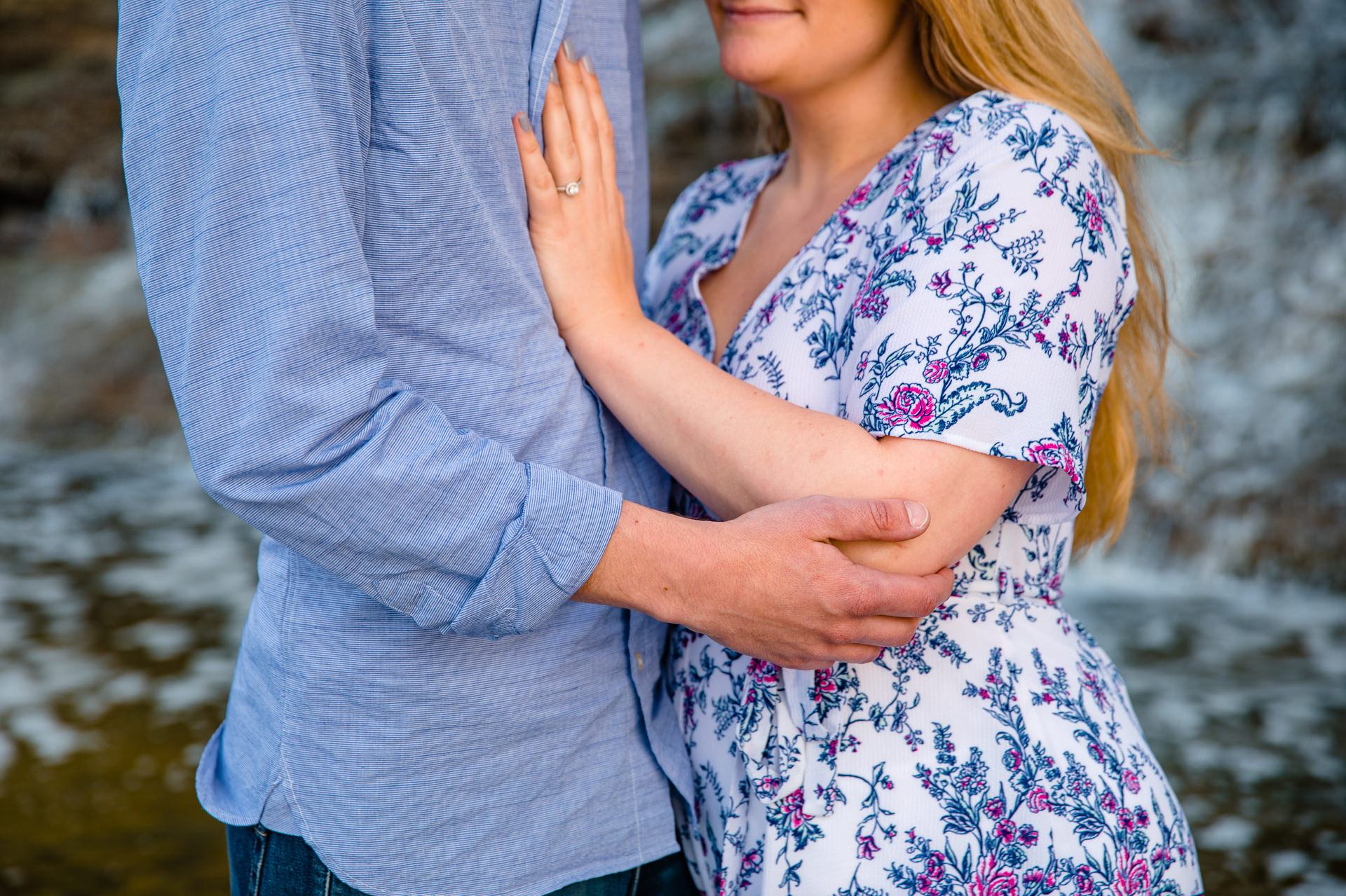 Bay Village Engagement Photographer 20.jpg