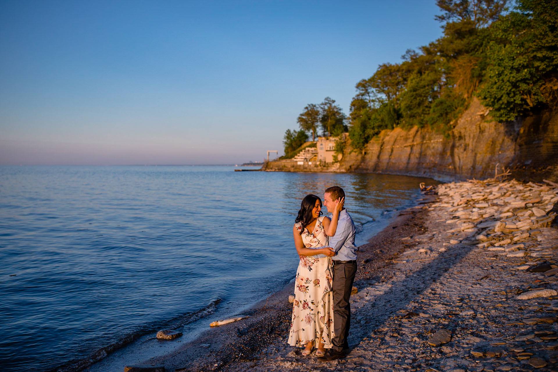 Cleveland Edgewater Beach Engagement Session 13.jpg