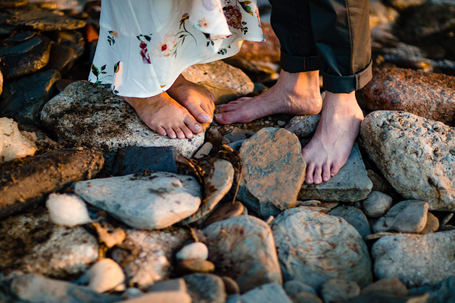 Cleveland Edgewater Beach Engagement Session 19.jpg