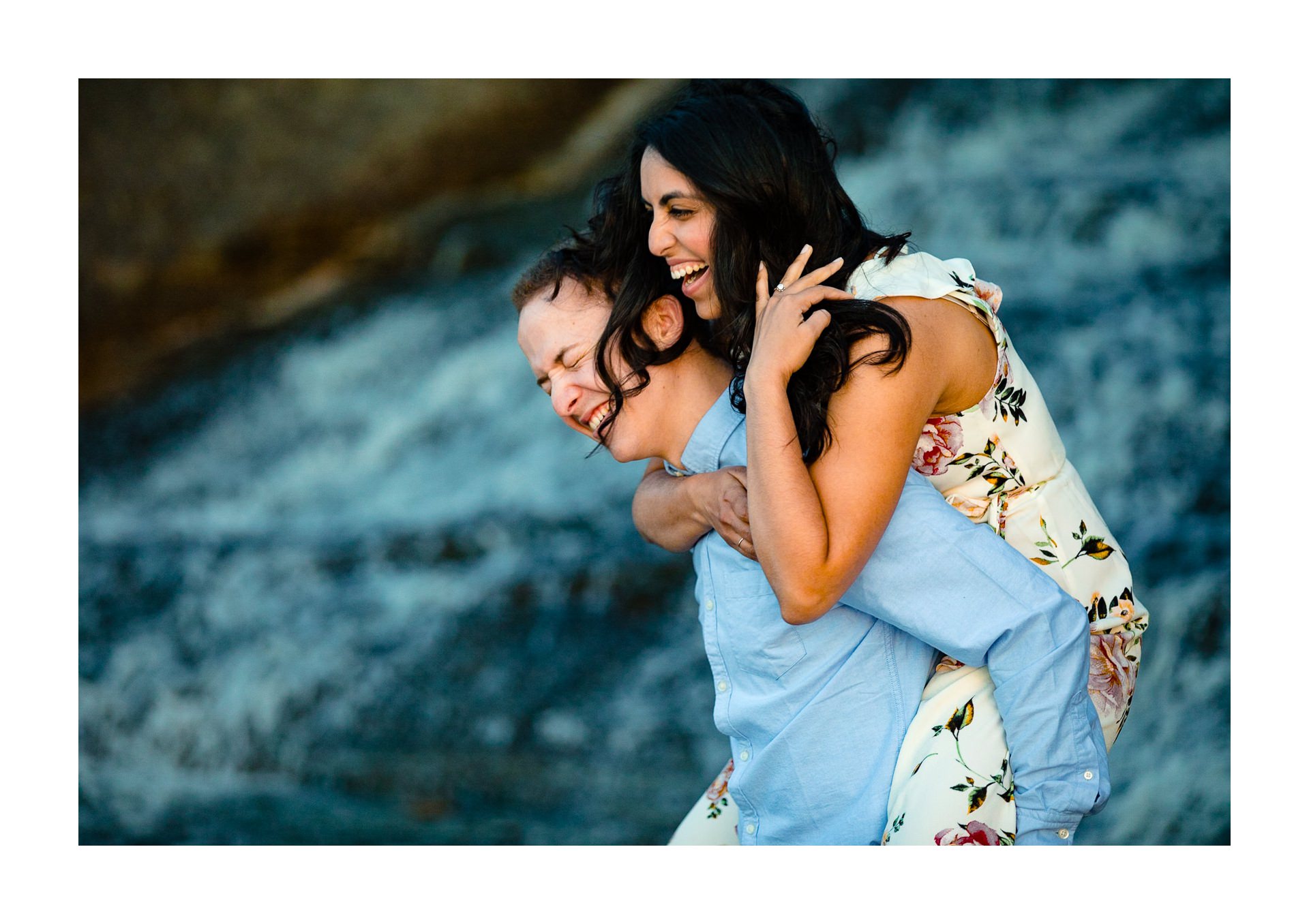 Cleveland Edgewater Beach Engagement Session 29.jpg