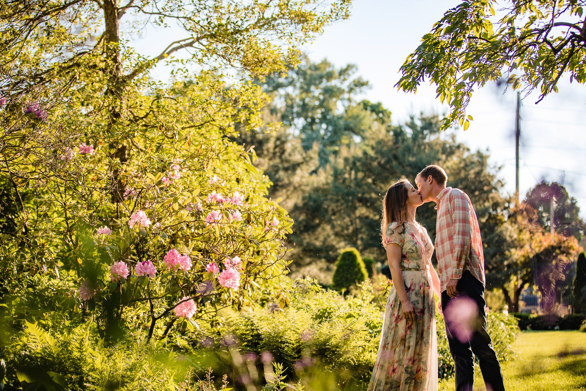 Cleveland Summer Engagement Photographer 1.jpg