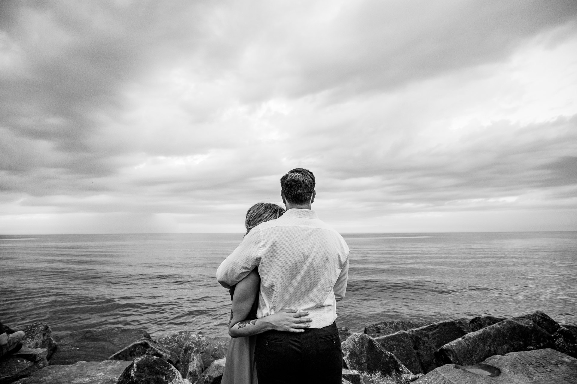 Edgewater Beach Engagement Photos in Cleveland 24.jpg