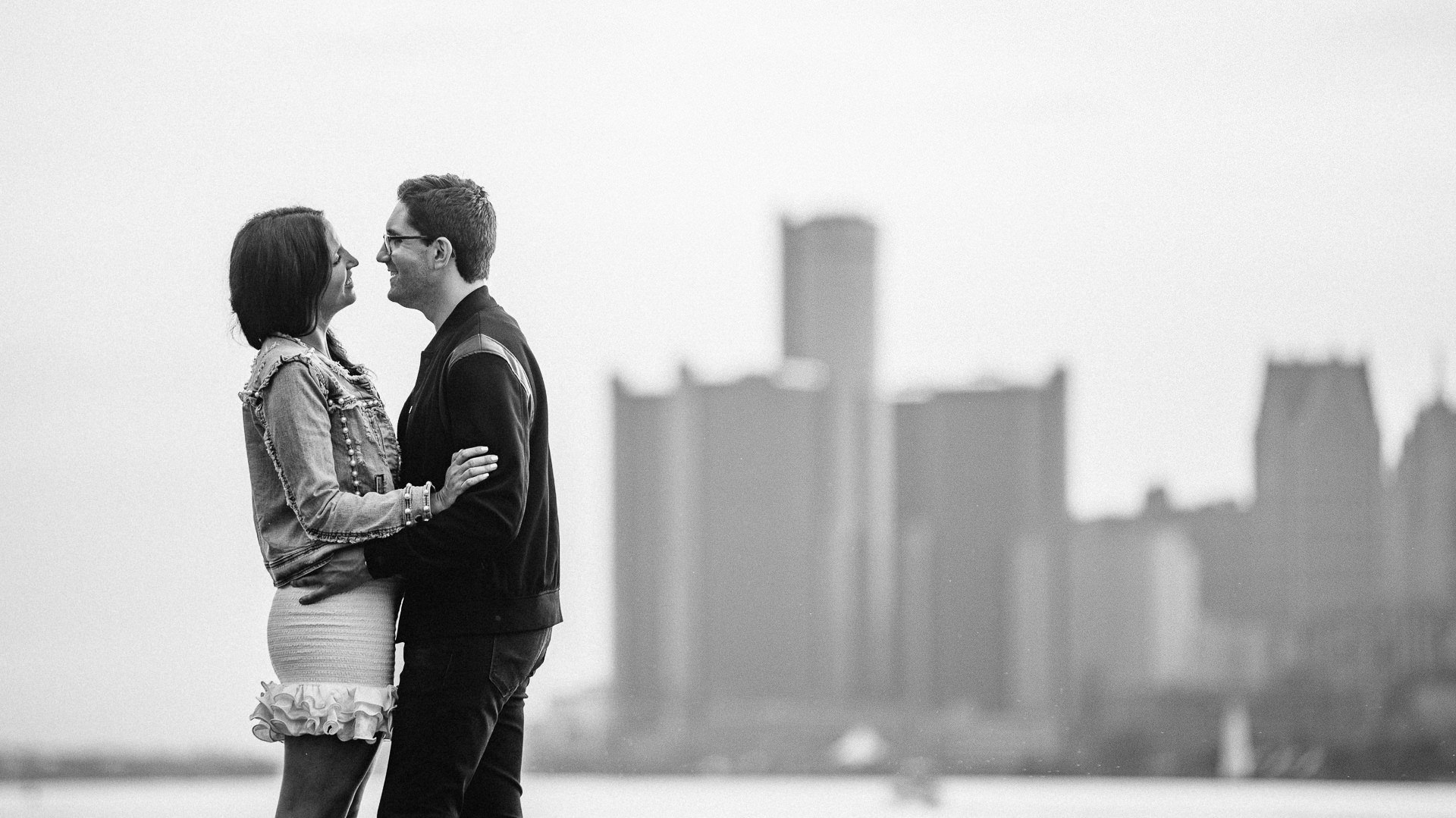 Detriot Engagement and Wedding Photographer 17.jpg