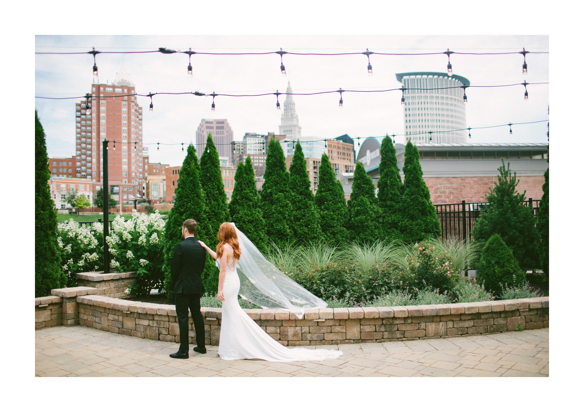 Windows on the River Wedding Photographer in Cleveland 1 16.jpg