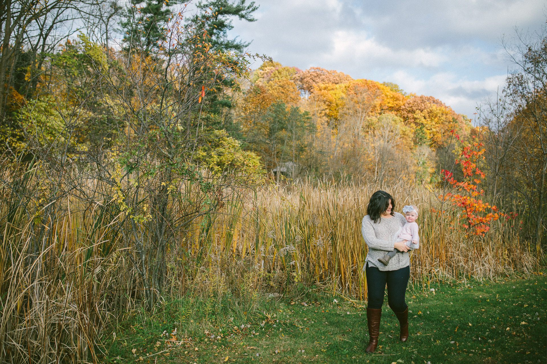 Rocky River Family Fall Portrait Photographer 8.jpg