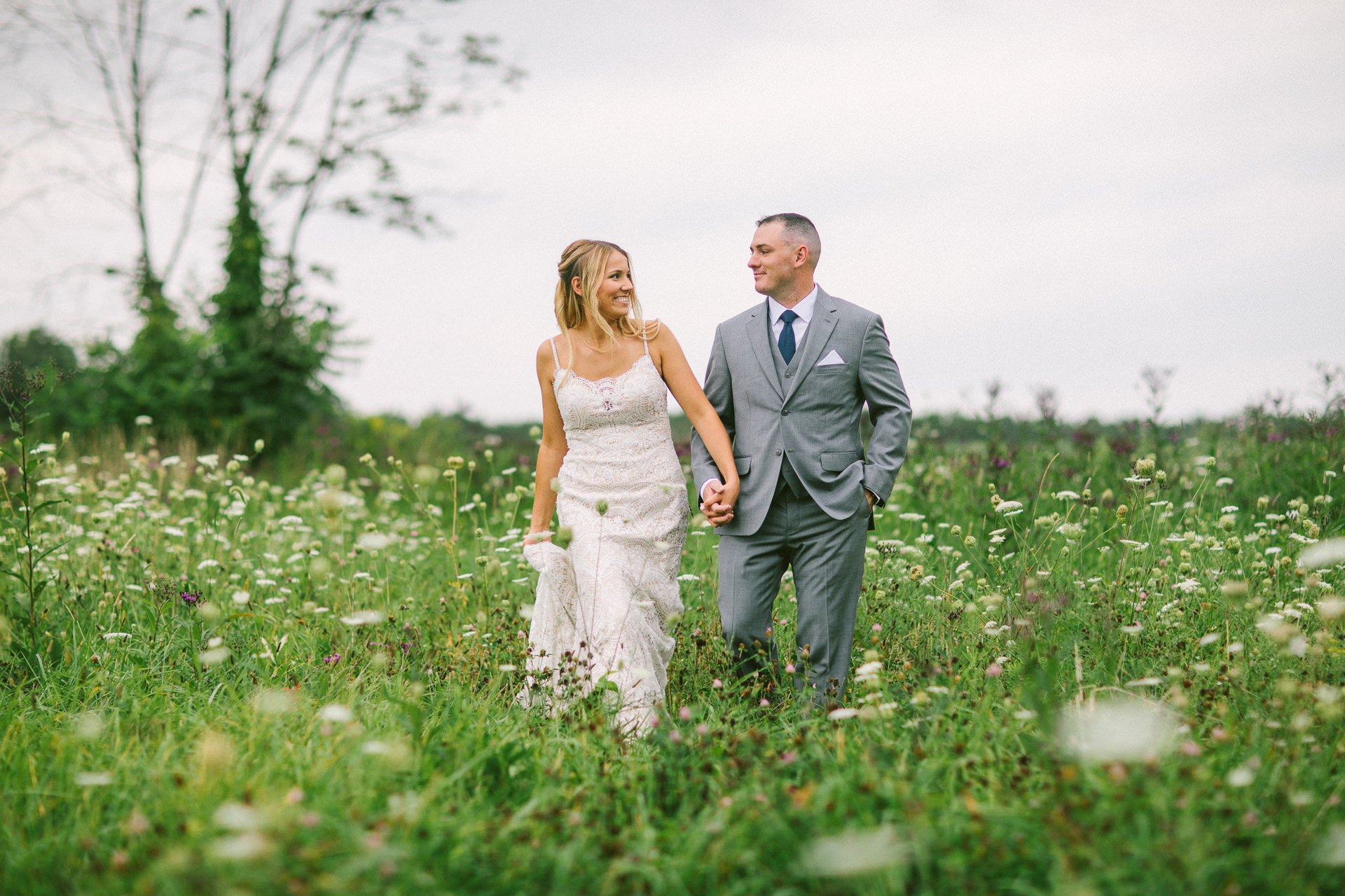 Conrad Botzum Farmstead Wedding Photographer 00021.JPG