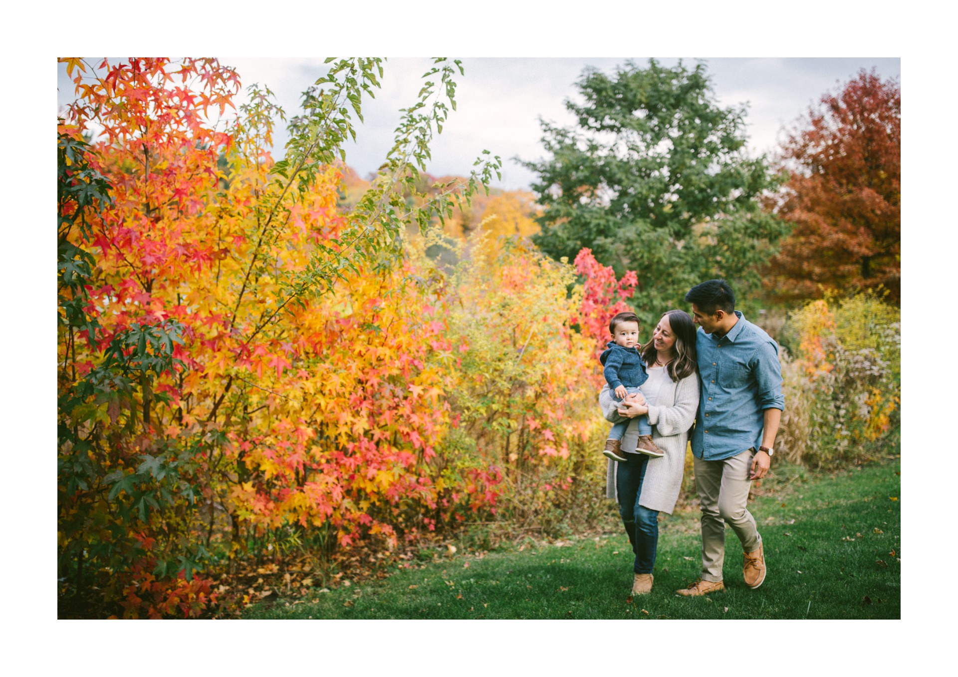 Fall Family Portrait Photographer in Rocky River Ohio 2.jpg