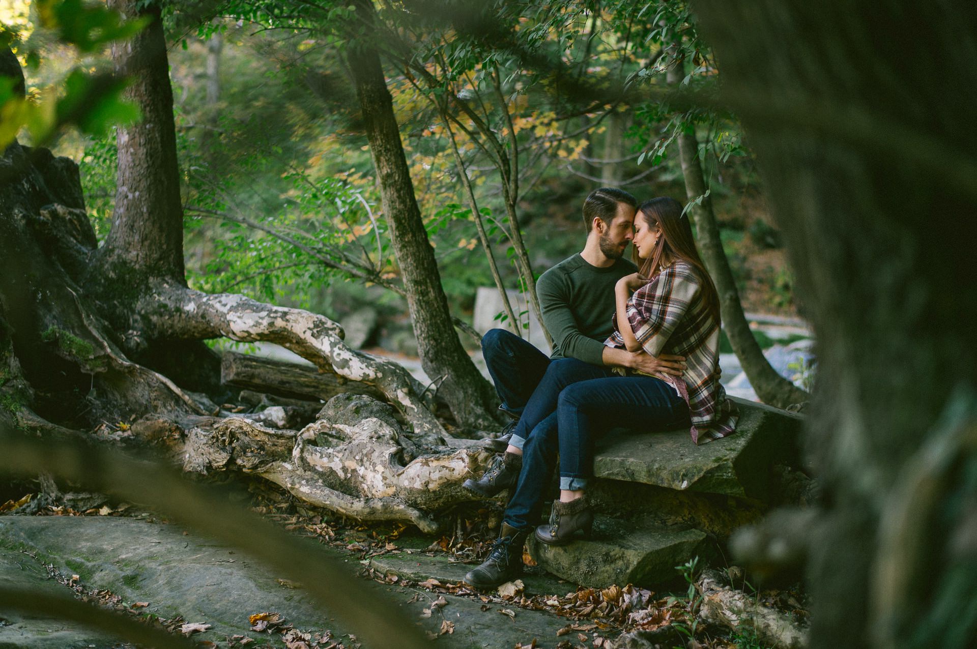 Olmsted Fall Covered Bridge Engagement Photos 3.jpg