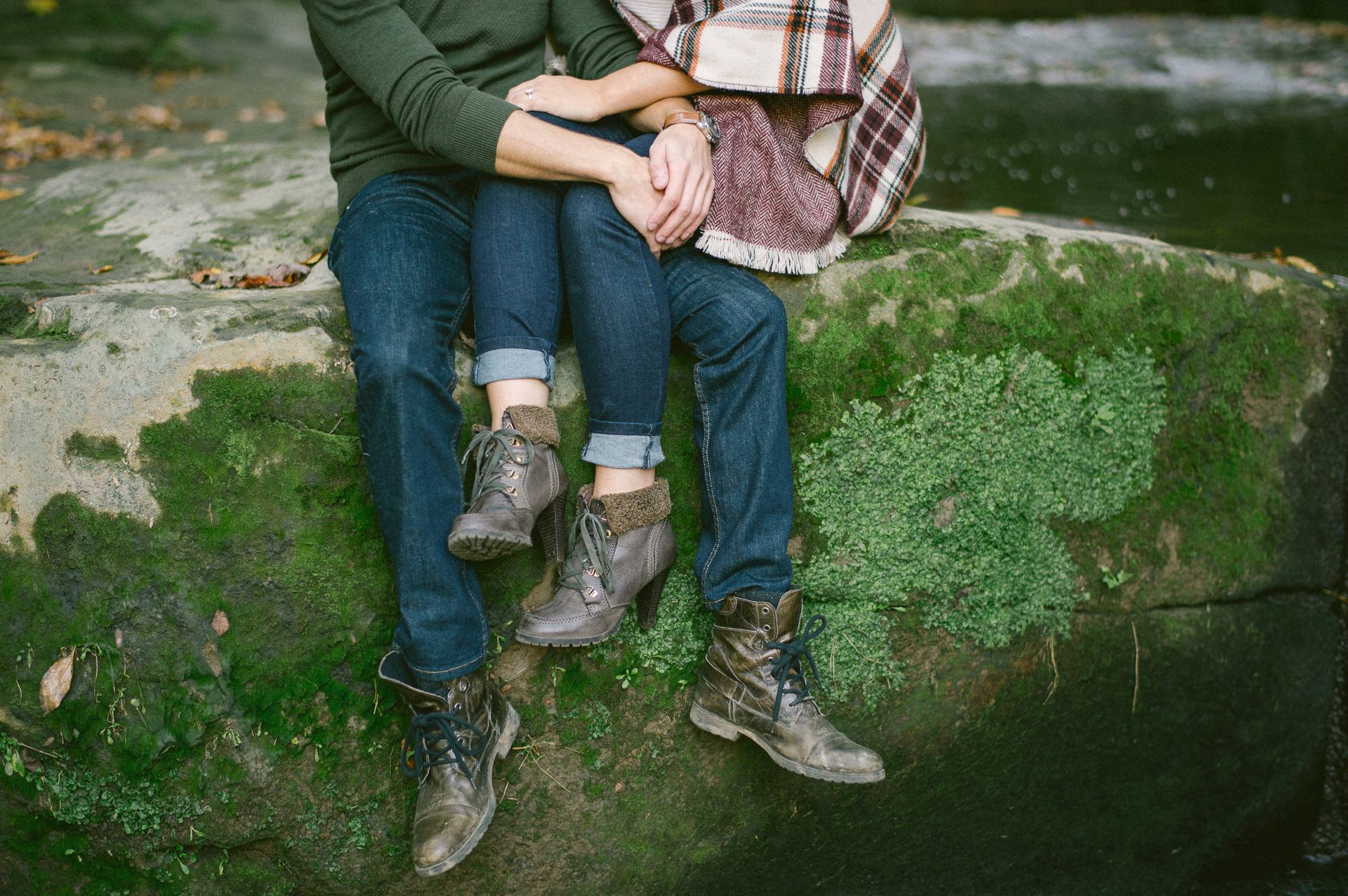 Olmsted Fall Covered Bridge Engagement Photos 15.jpg