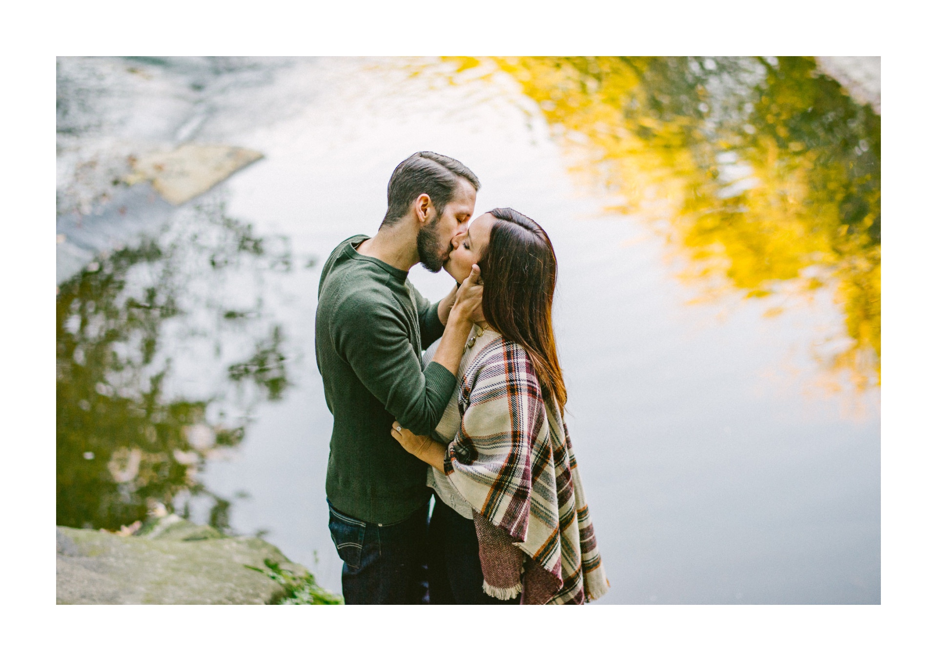 Olmsted Fall Covered Bridge Engagement Photos 20.jpg