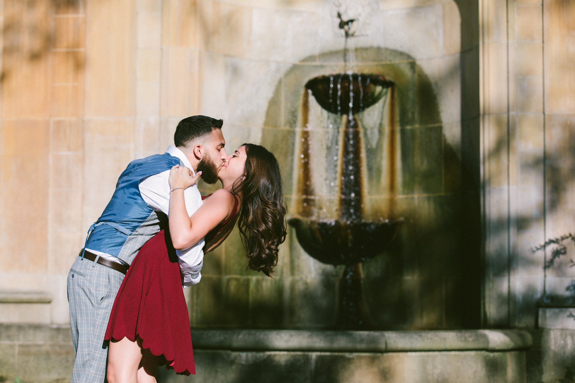 Flats East Bank Engagement Photos 3.jpg