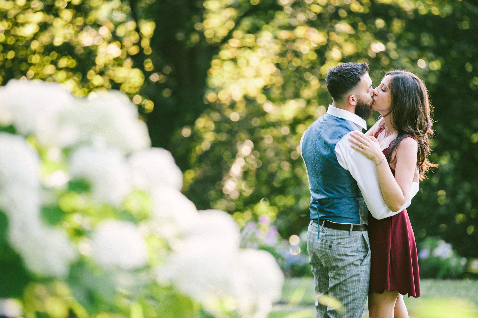 Flats East Bank Engagement Photos 6.jpg