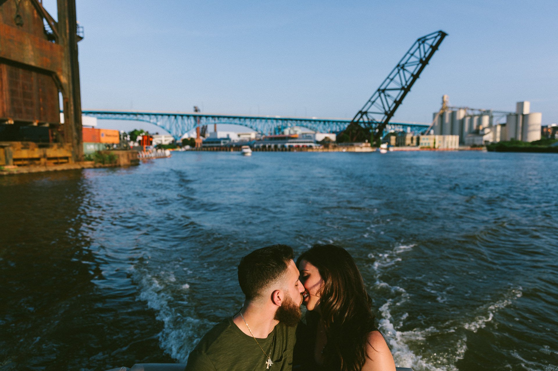 Flats East Bank Engagement Photos 13.jpg