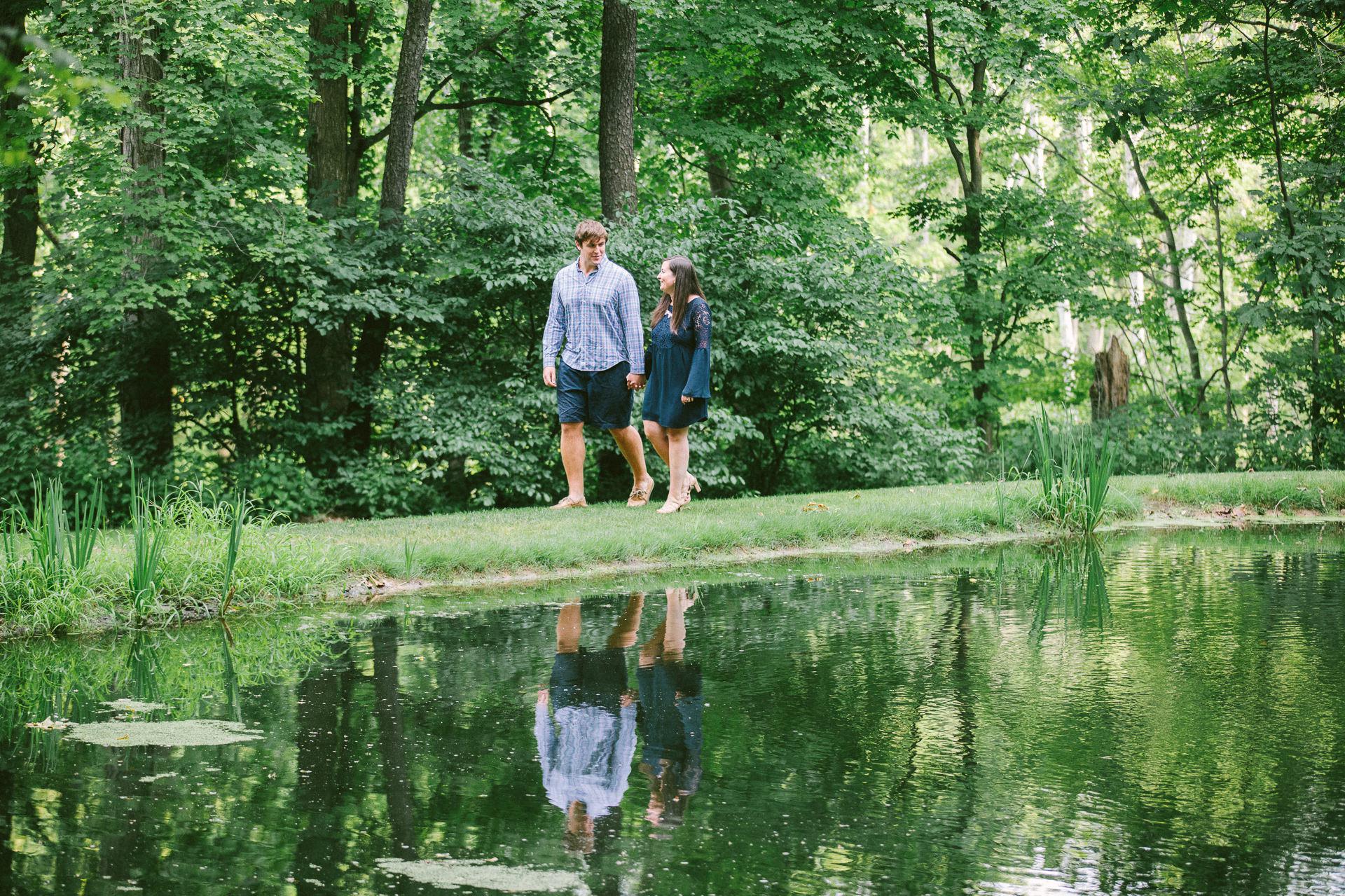 Cleveland Botanical Gardens Engagement Photos 1.jpg