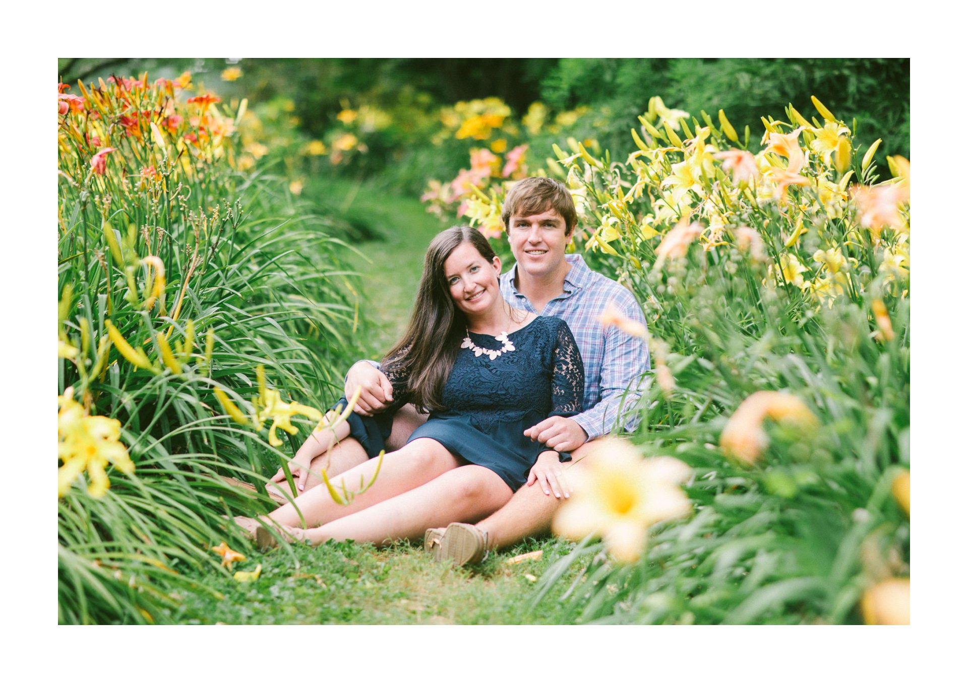 Cleveland Botanical Gardens Engagement Photos 10.jpg