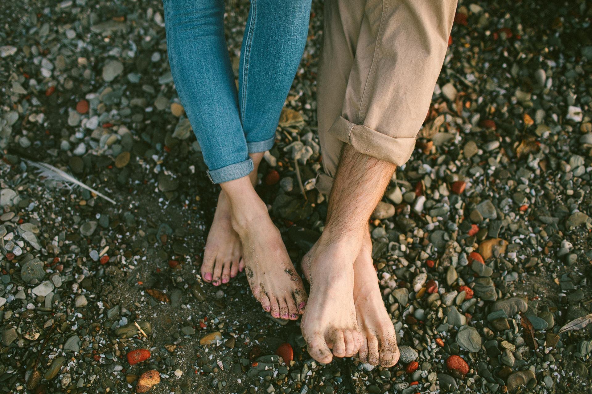 Cleveland Engagement Session at Edgewater Park Beach 16.jpg