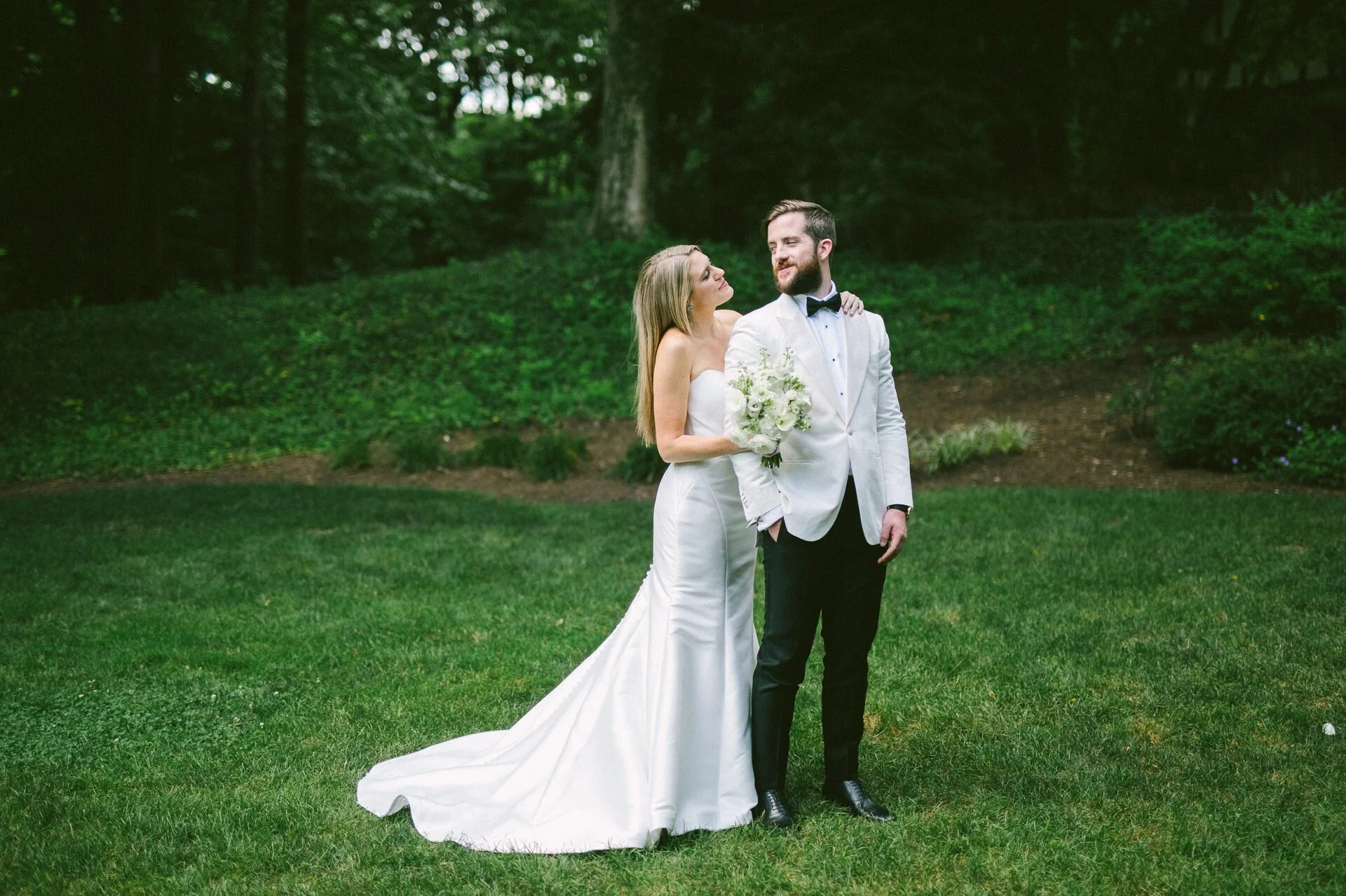 The Club at Hillbrook Wedding Photographer in Chagrin Falls 1 40.jpg