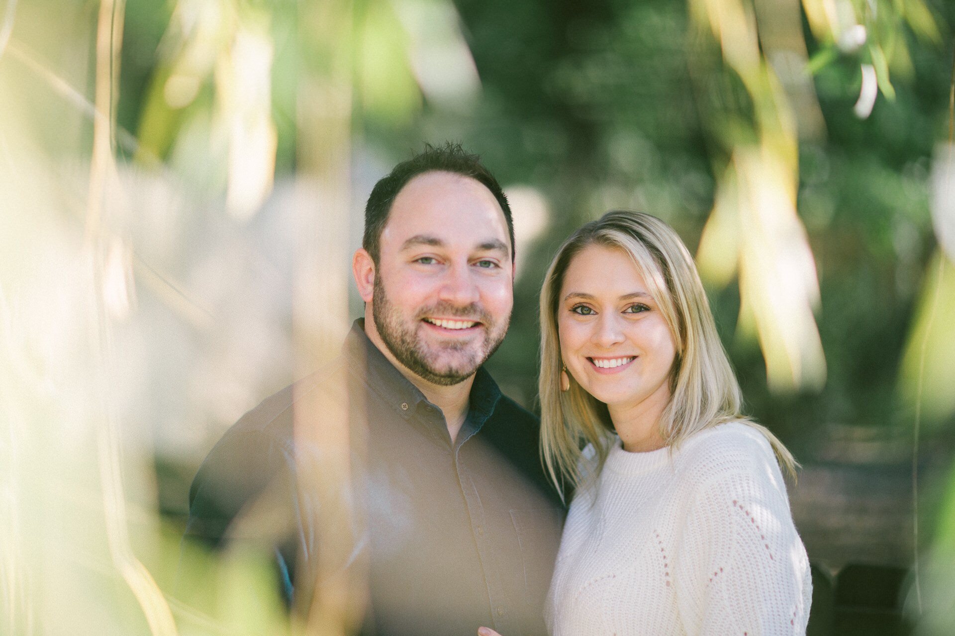 Fairview Park Engagement Photos 1.jpg