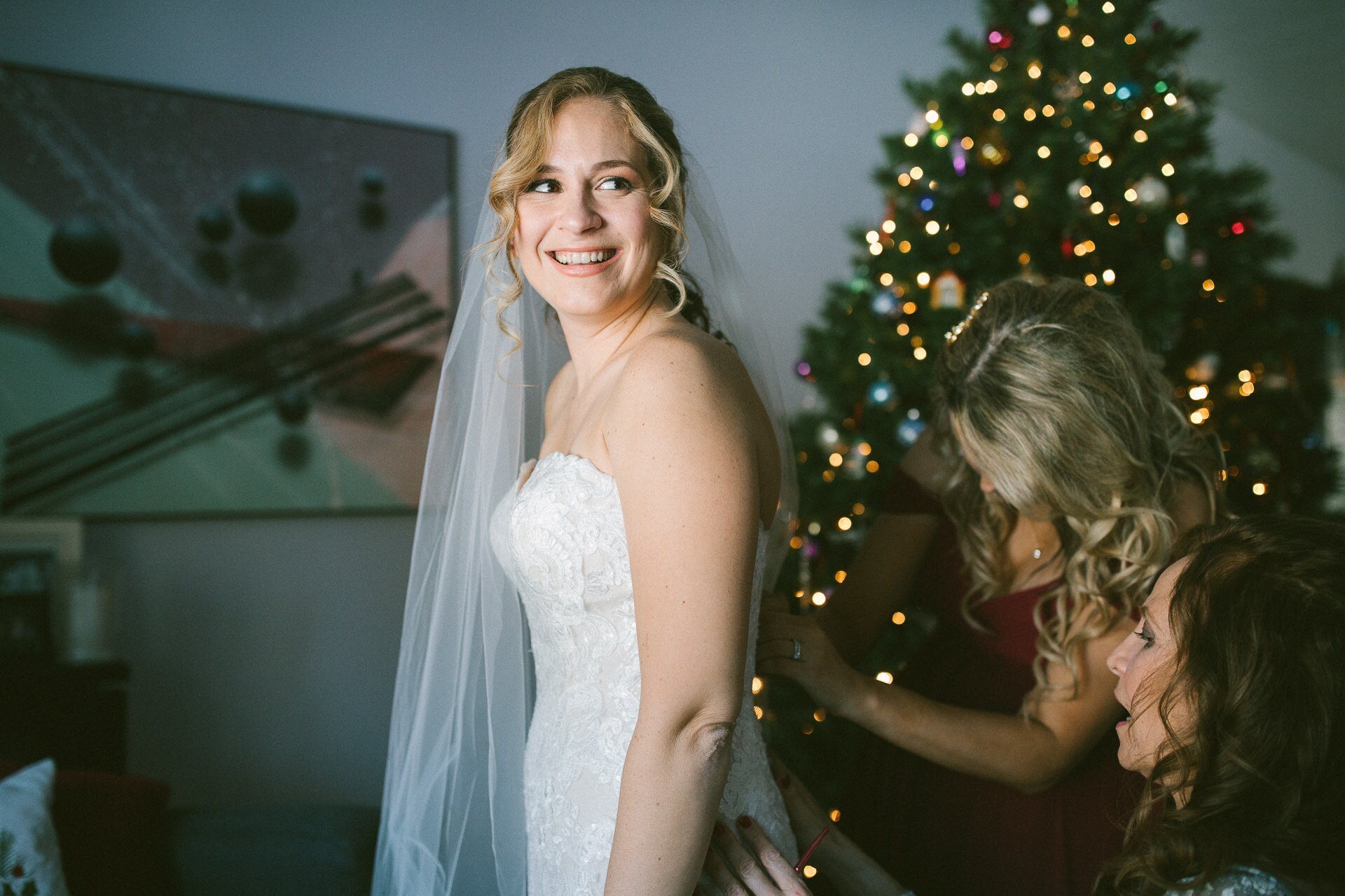 Cleveland Winter Wedding at Windows on the River 1 7.jpg
