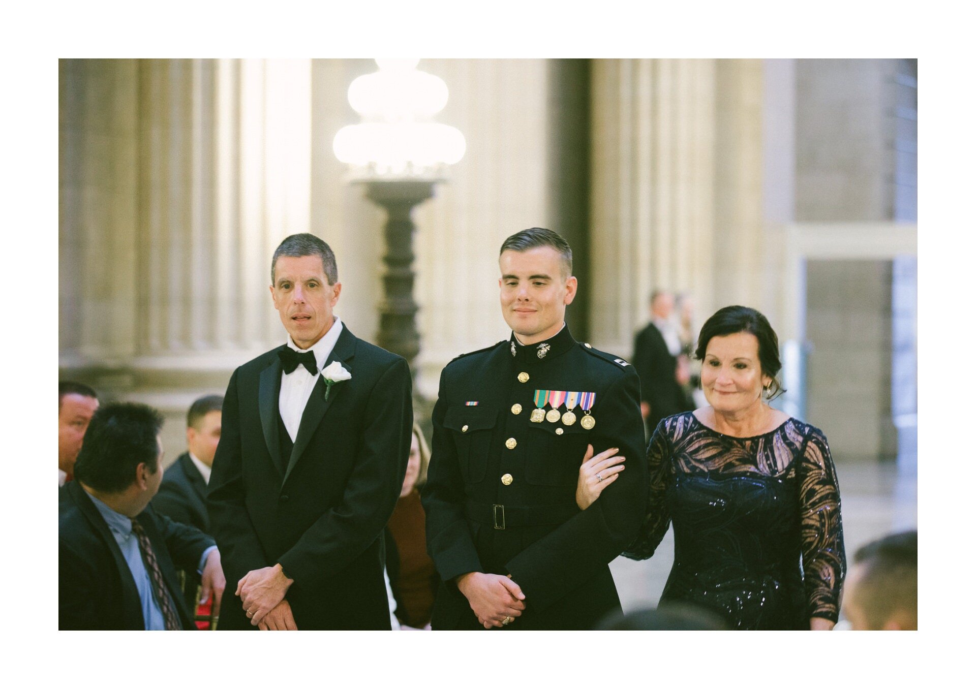 Cleveland City Hall Rotunda Wedding Photos 1 45.jpg