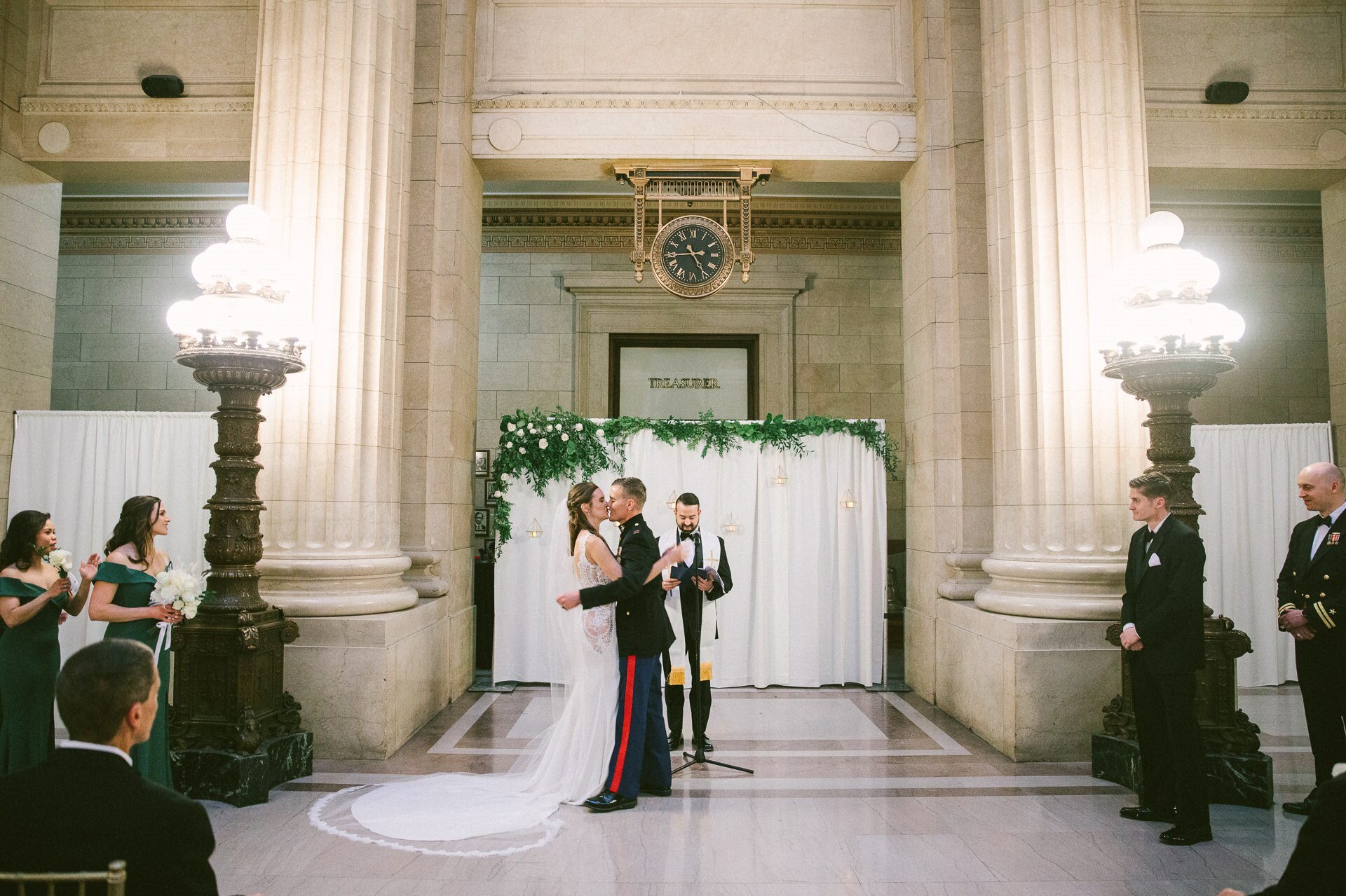 Cleveland City Hall Rotunda Wedding Photos 2 5.jpg