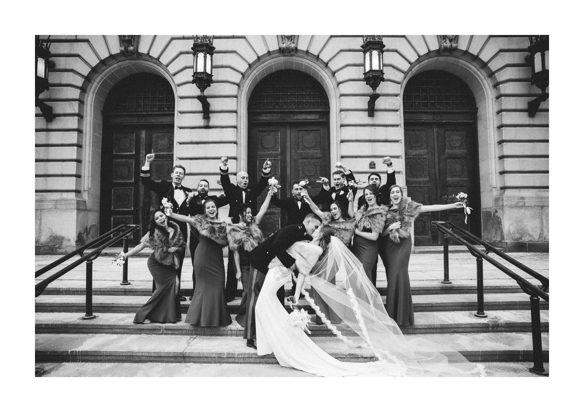 Cleveland City Hall Rotunda Wedding Photos 2 16.jpg